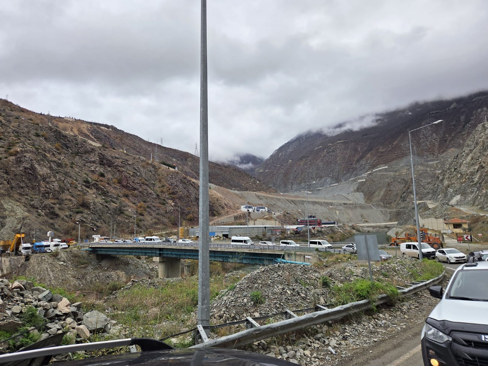 Artvin Yusufeli karayolunda yol çalışması
