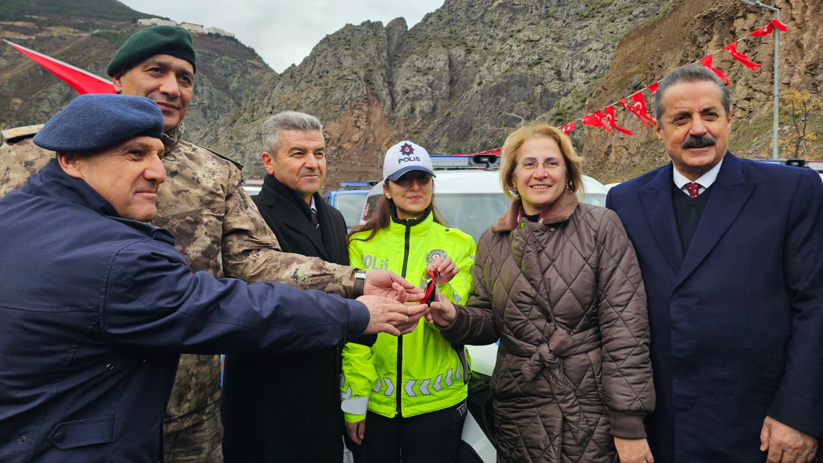 Güvenlik Güçlerine 55 Araçlık Dev Takviye-11