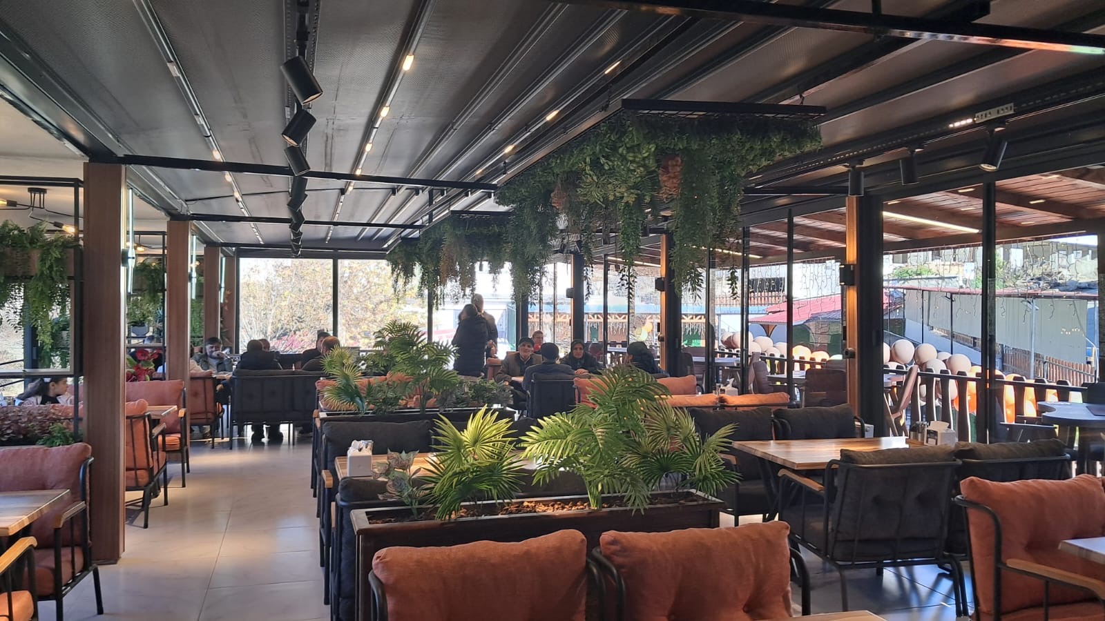 552437Ad 31E0 47F4 96C0 08720735D147