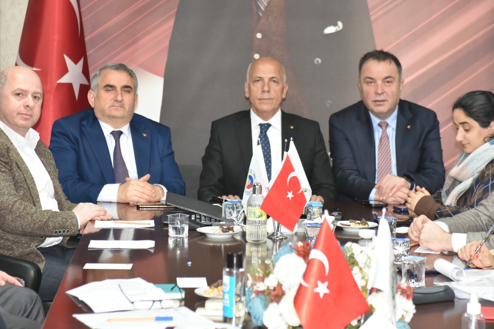 79295A61 C309 4864 9A40 564F866Bb77D