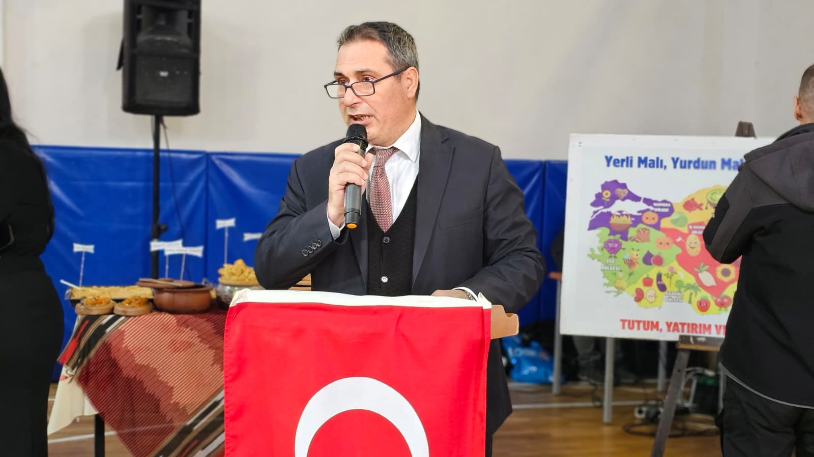 “El Ele Gönül Gönüle Yedi Bölgemiz” Etkinliği Gerçekleşti (1)-1