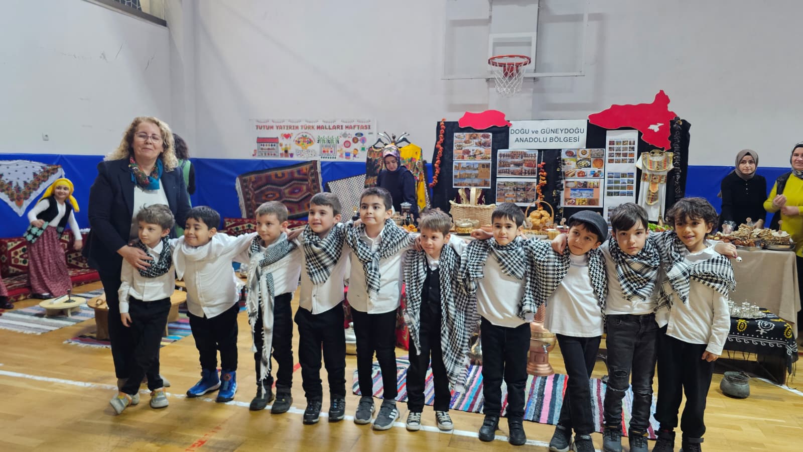 “El Ele Gönül Gönüle Yedi Bölgemiz” Etkinliği Gerçekleşti (7)-1