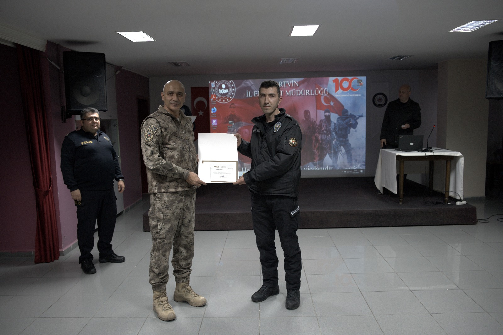 Artvin Emniyetinden Afetlere Hazırlık Eğitimi-5