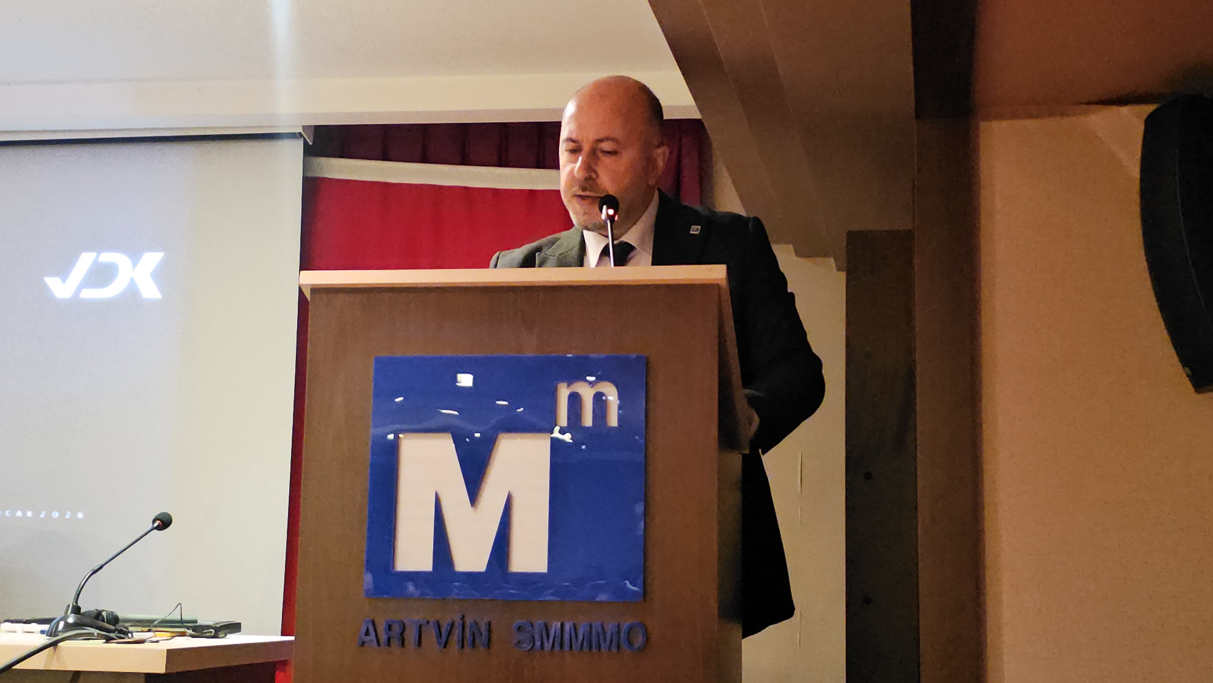 2Edf8306 A3B0 4869 Aad2 05A43De68B34