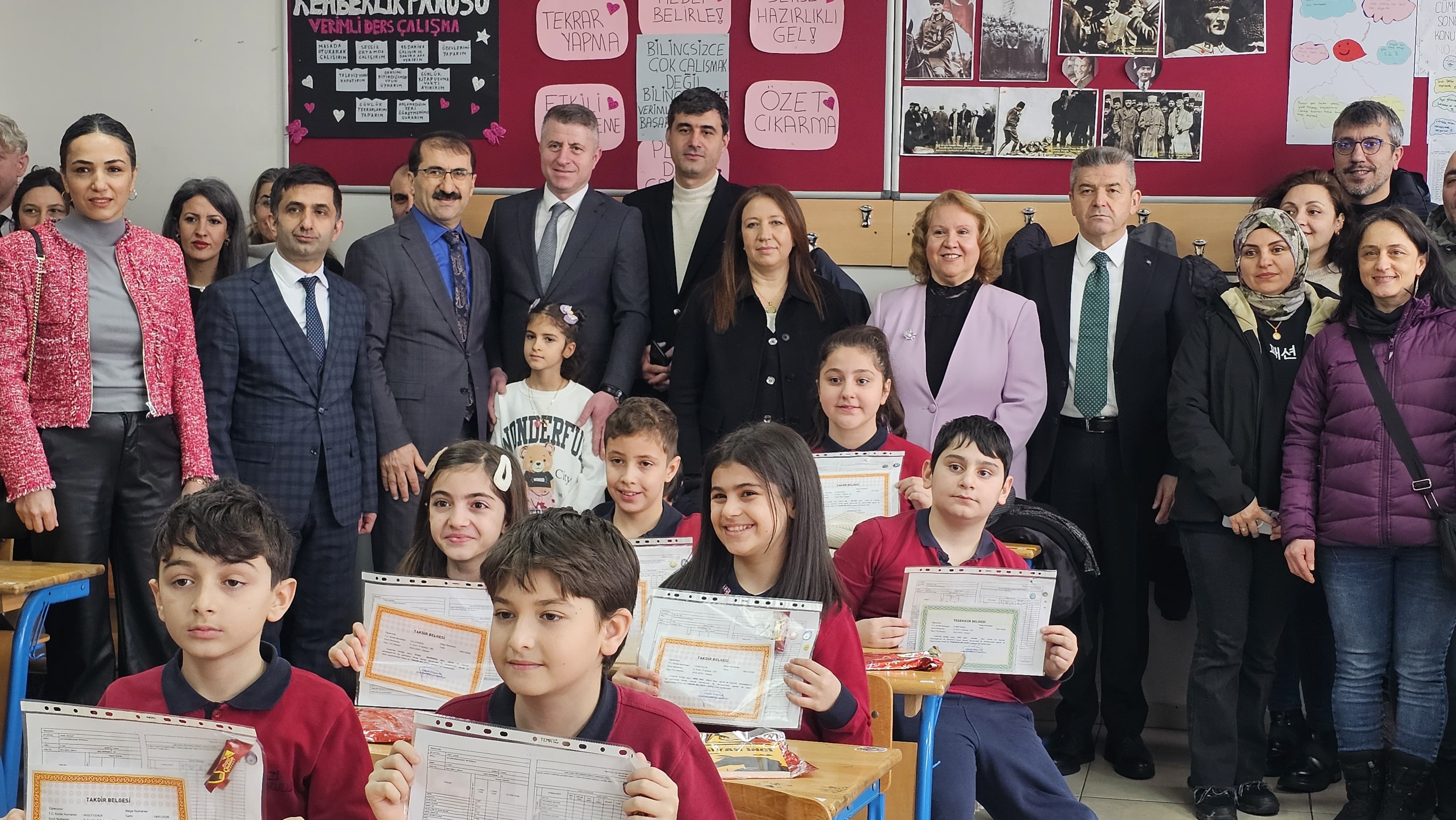 35B87985 6200 4151 8Ca9 1C0A79F716E5