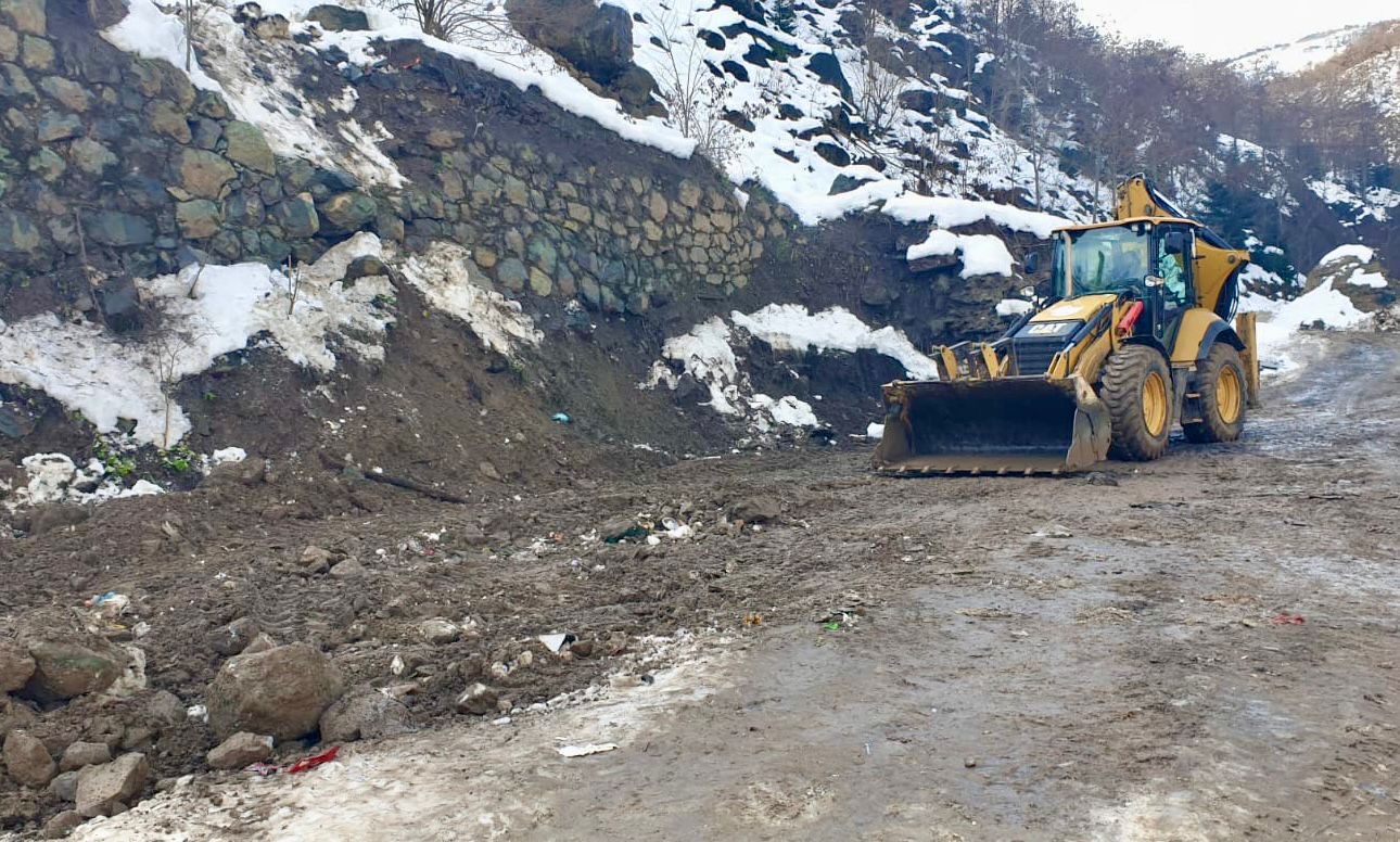 76Aa3885 6905 40Bc A00E Bbf51562793D