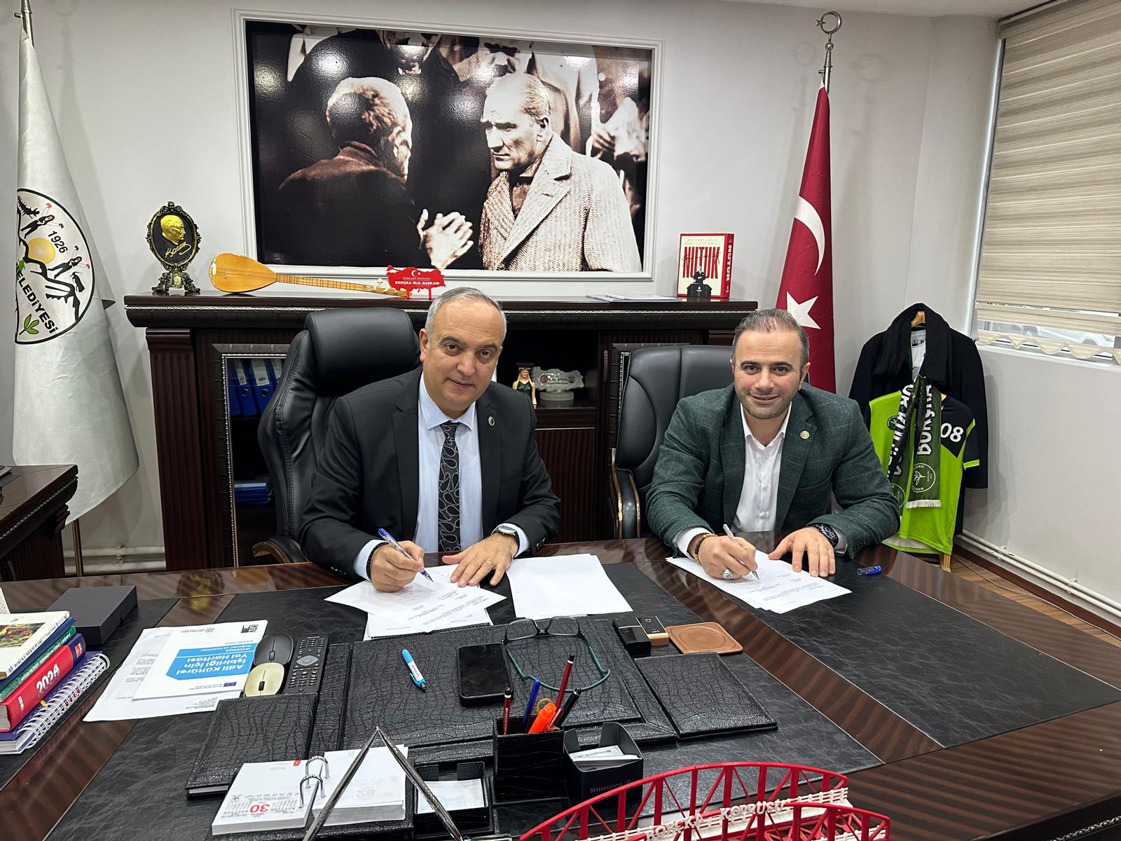 Borçka Belediyesi’nde Sosyal Denge Sözleşmesi İmzalandı (2)