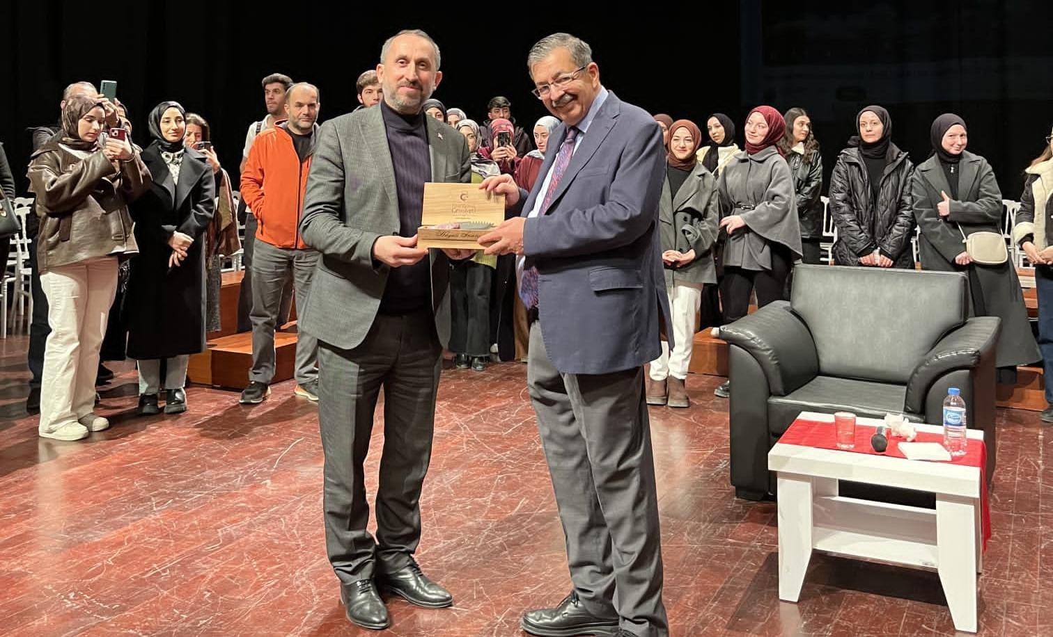 “Can Veren Pervaneler” Söyleşisi Gerçekleştirildi (3)