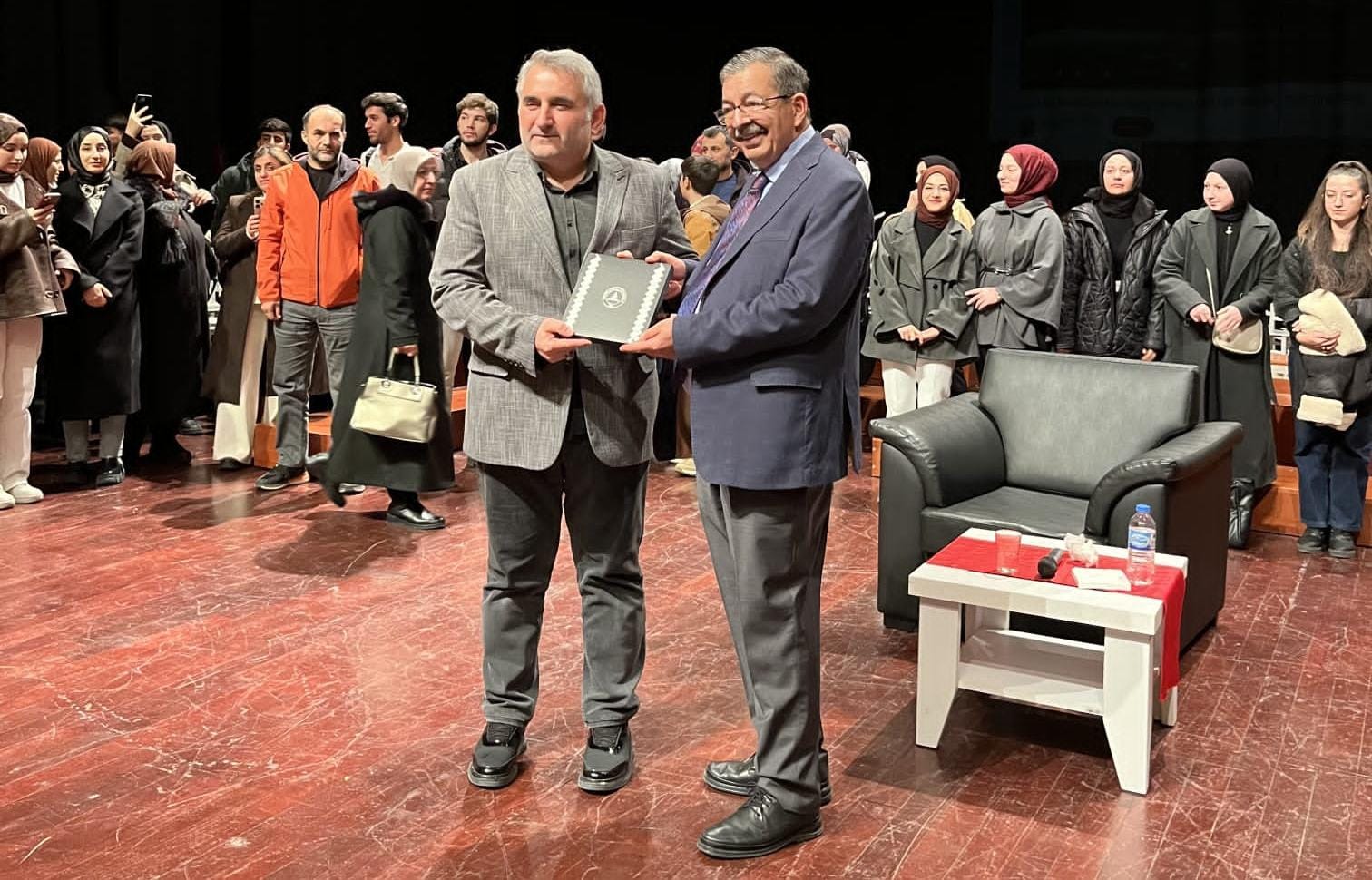 “Can Veren Pervaneler” Söyleşisi Gerçekleştirildi (4)