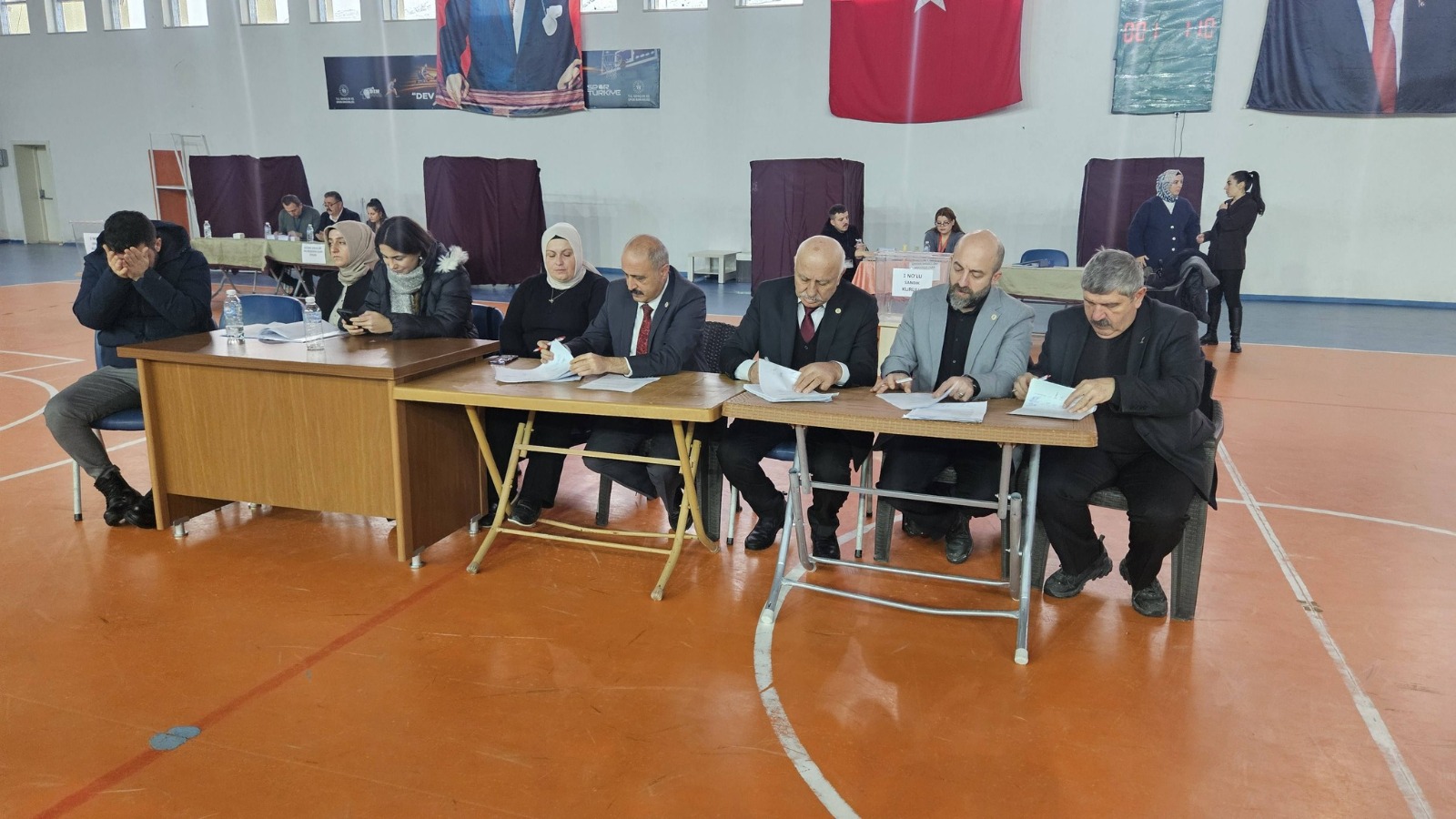 Yusufeli Esnafı Özdemiroğlu ile Yola Devam Dedi-4