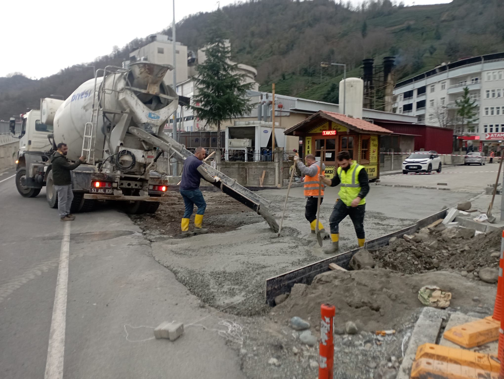 Hopa Belediyesinden Altyapı, Temizlik Ve Ulaşım Çalışmaları (4)