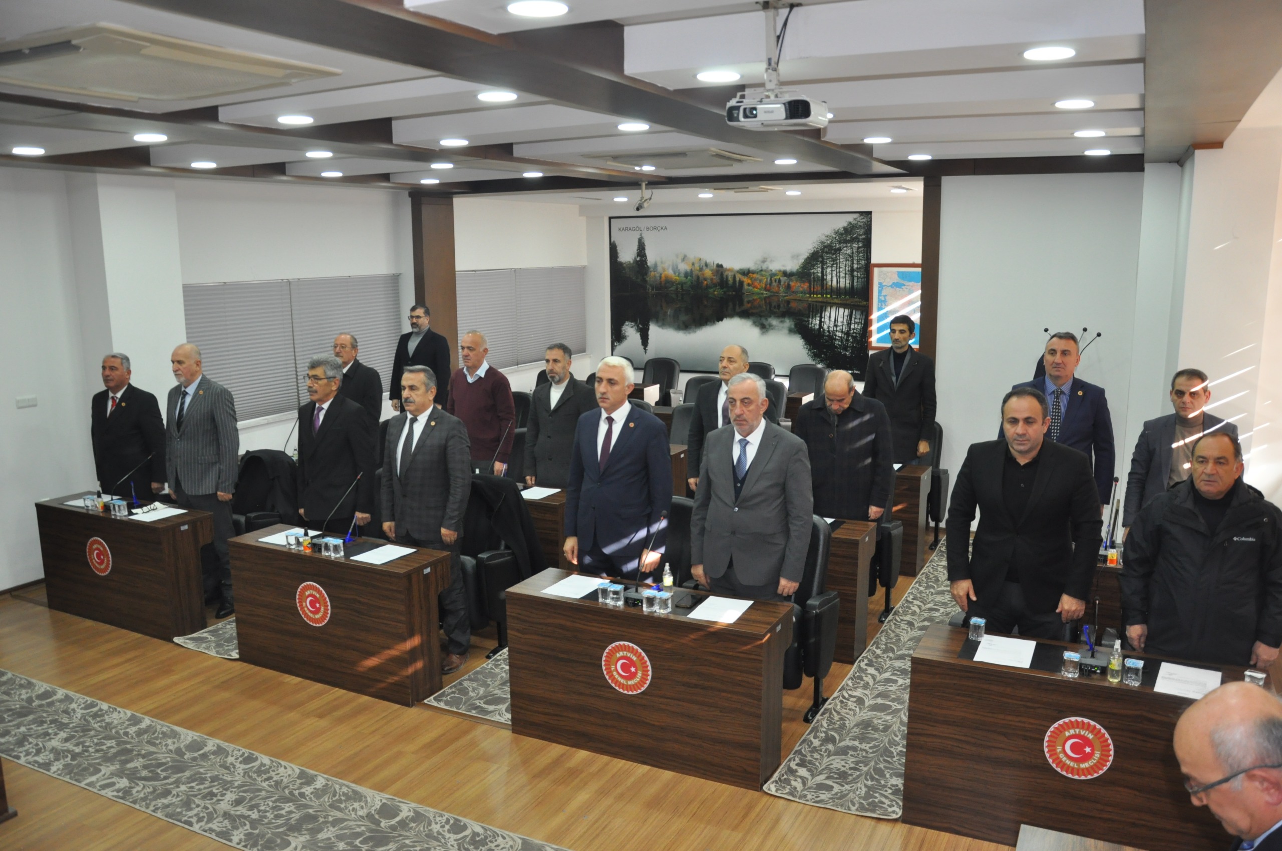 Makar’dan Meclis Üyelerine Yeni Yıl Hediyesi (2)