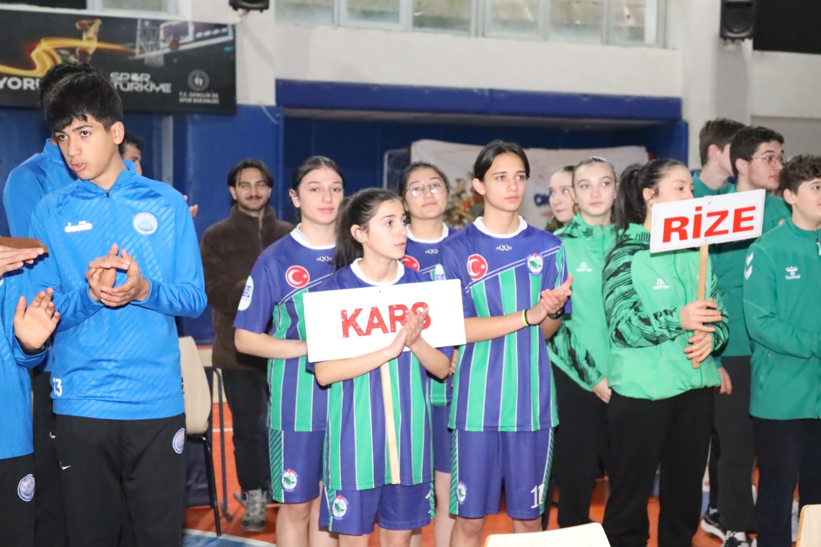 Masa tenisi müsabakaları başladı 1