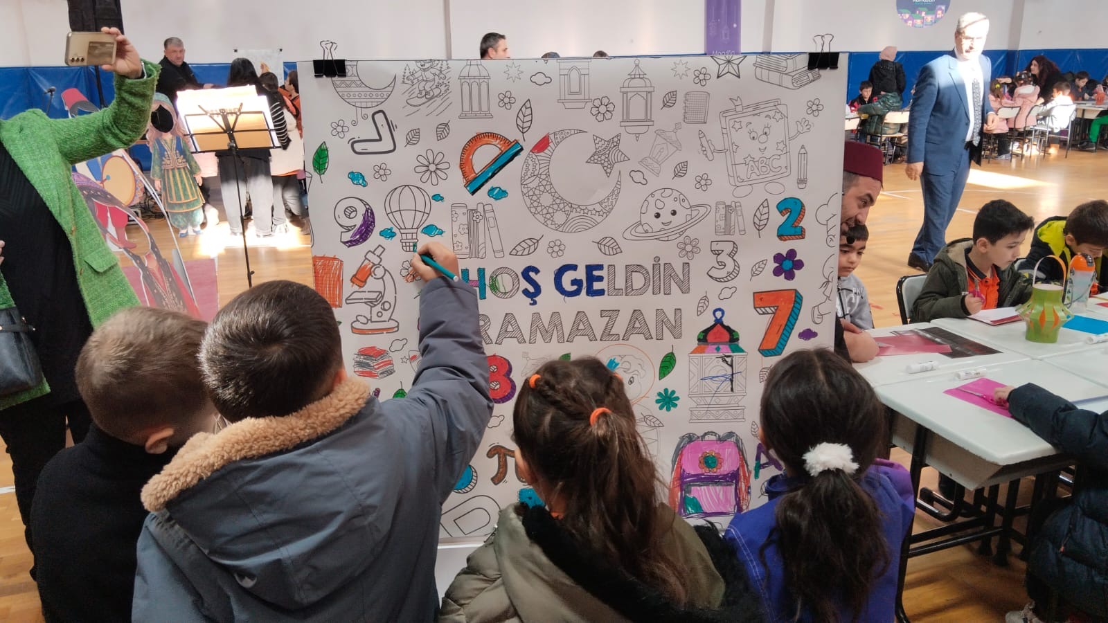 B41827C1 27C2 41E1 A26F 2Fdc806Fc13D