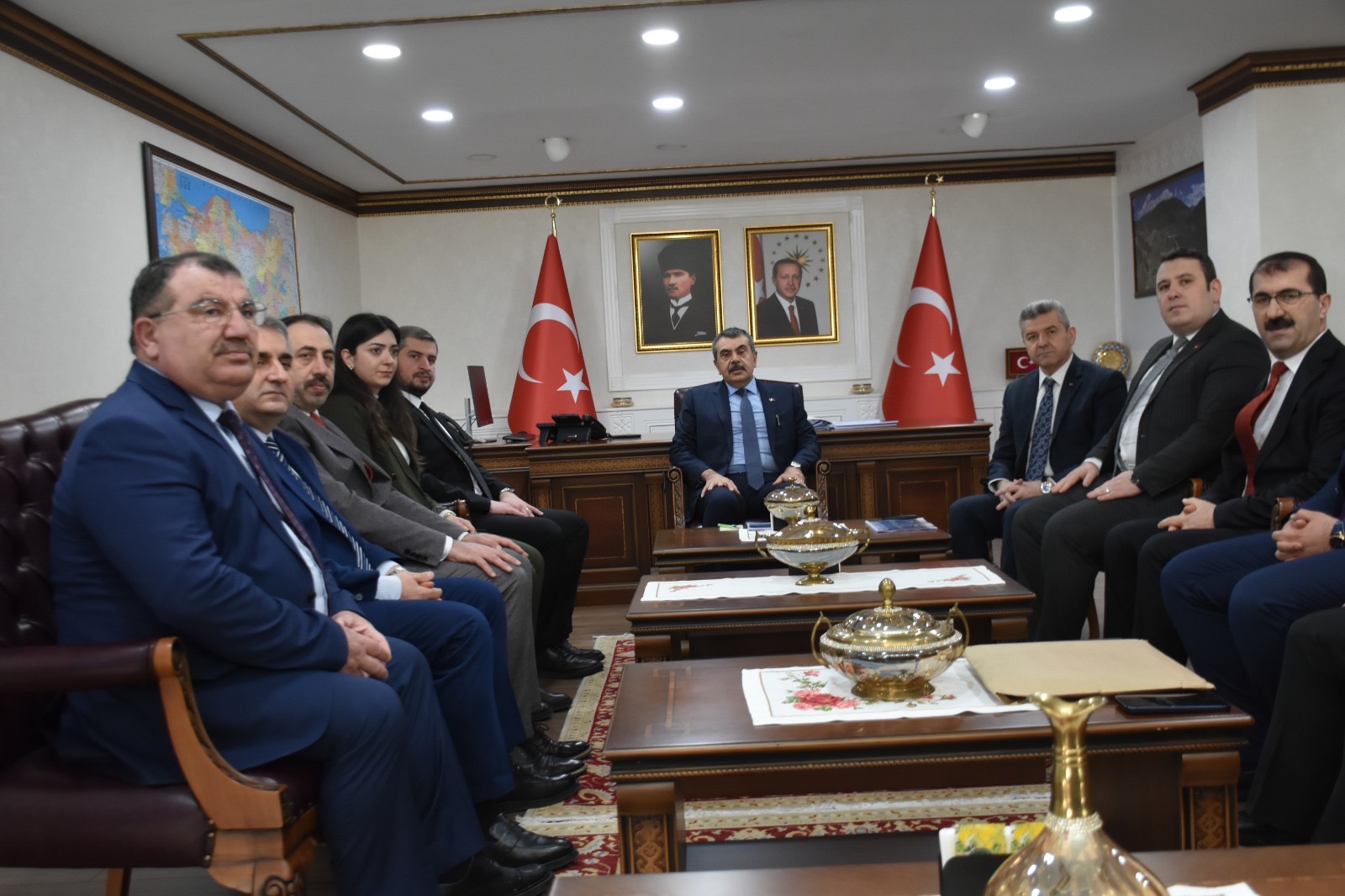 B9F613E5 4656 4E39 B8Be Ed74105C9A2C