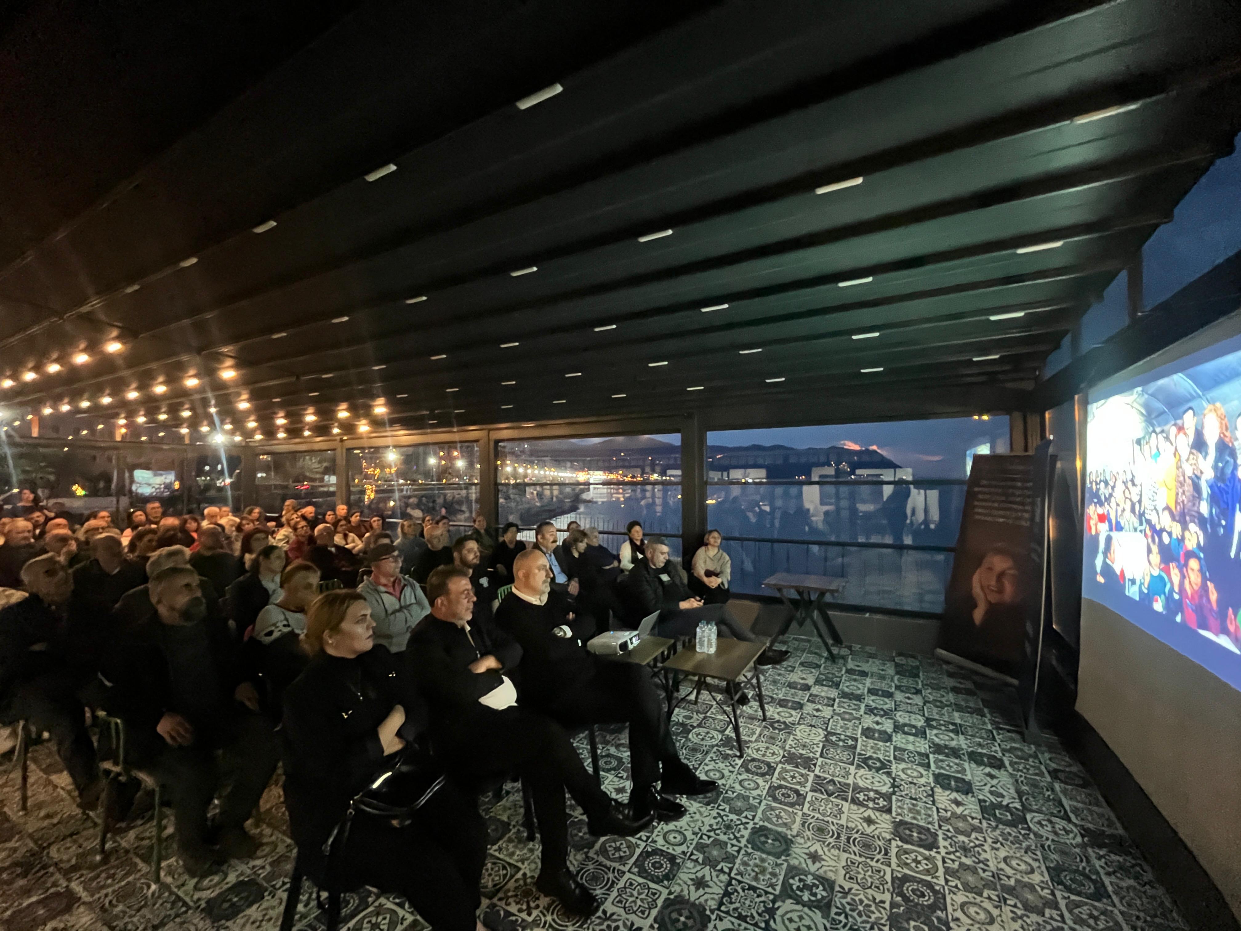 Bc46C052 Cfc3 42Fe 8C11 23Bf1645A255