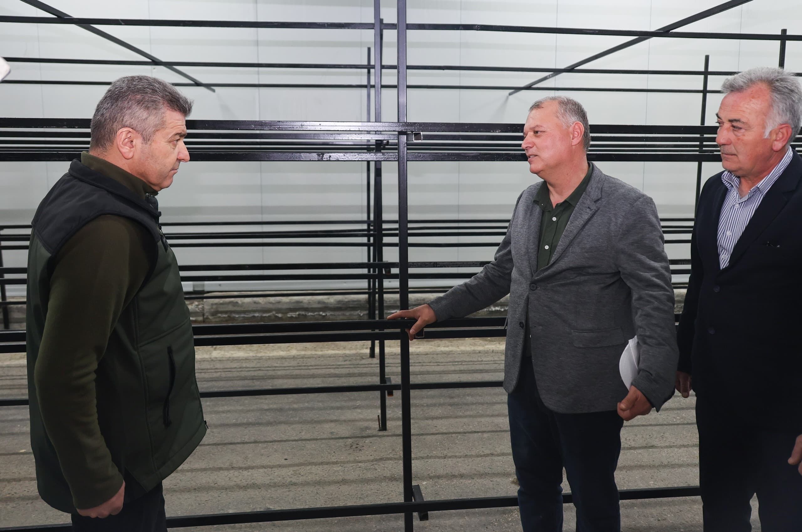 006E5434 24F5 4B70 9831 8E43A9Ab7A96