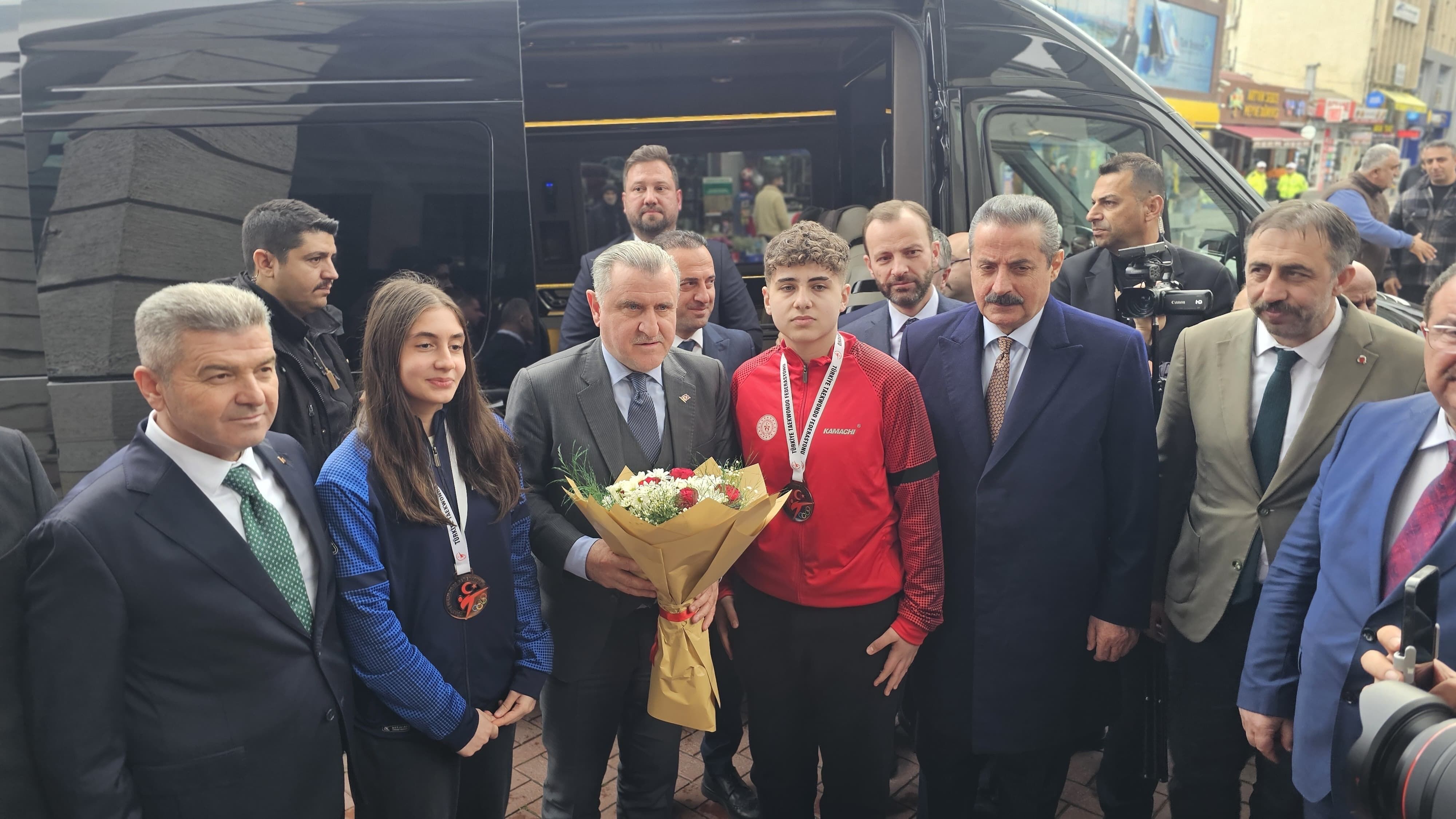 02F66219 Dc99 4C38 B8Aa 3B6E44Dbc422