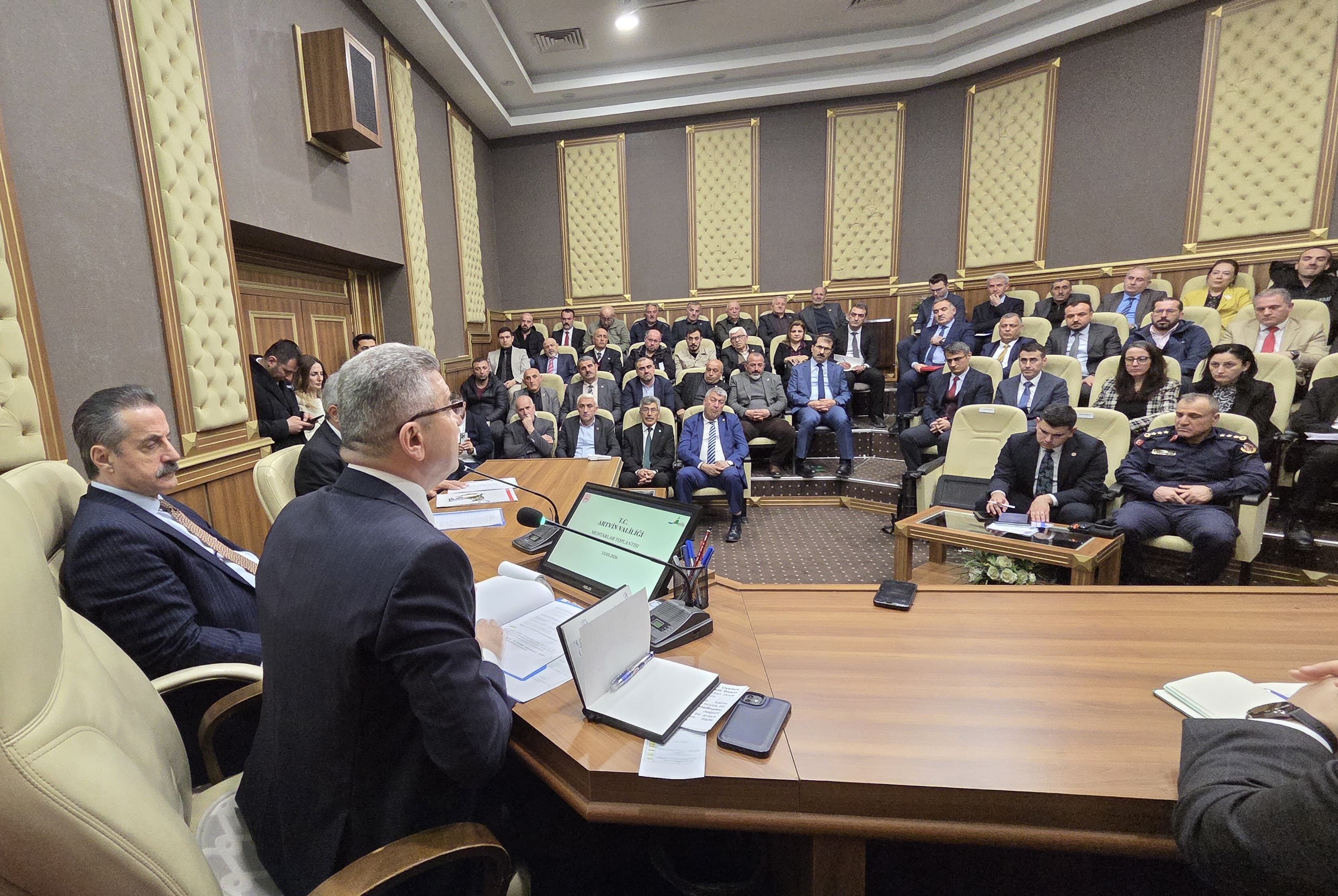 Köy ve Mahallelerin İhtiyaçları Masaya Yatırıldı 4
