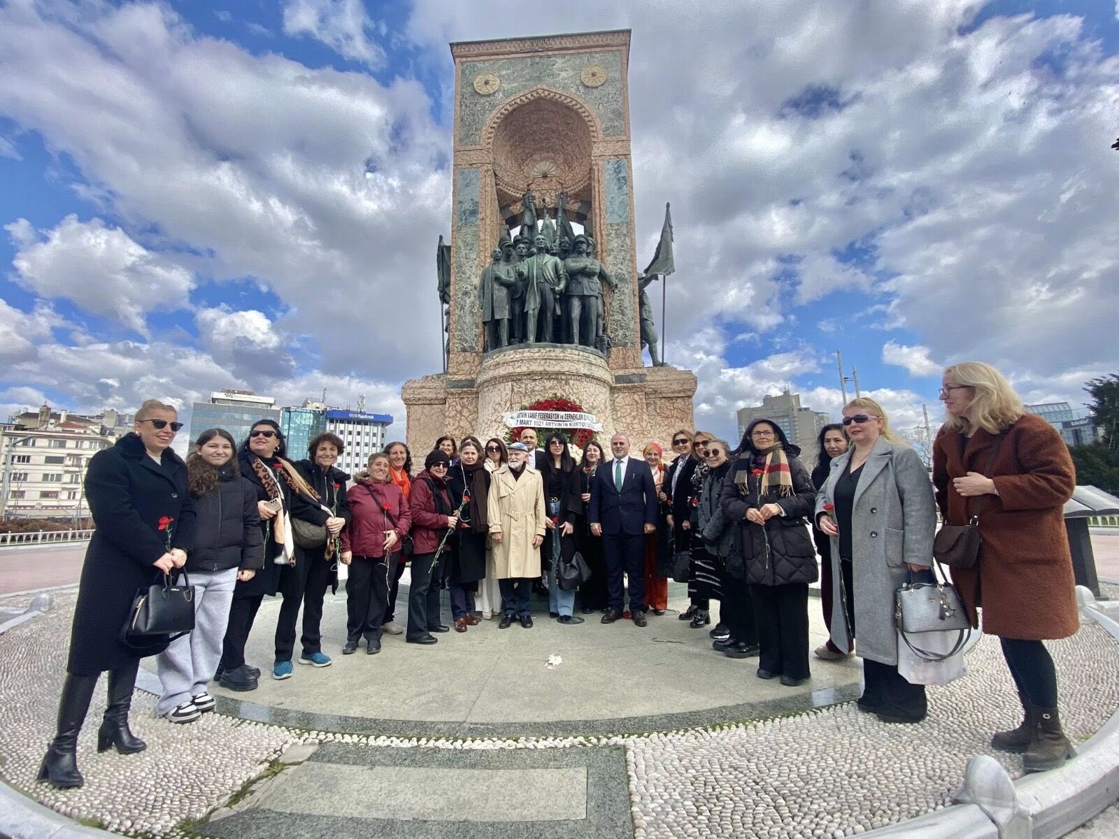 18358009 770D 4A63 9E96 56Ca0B29C215