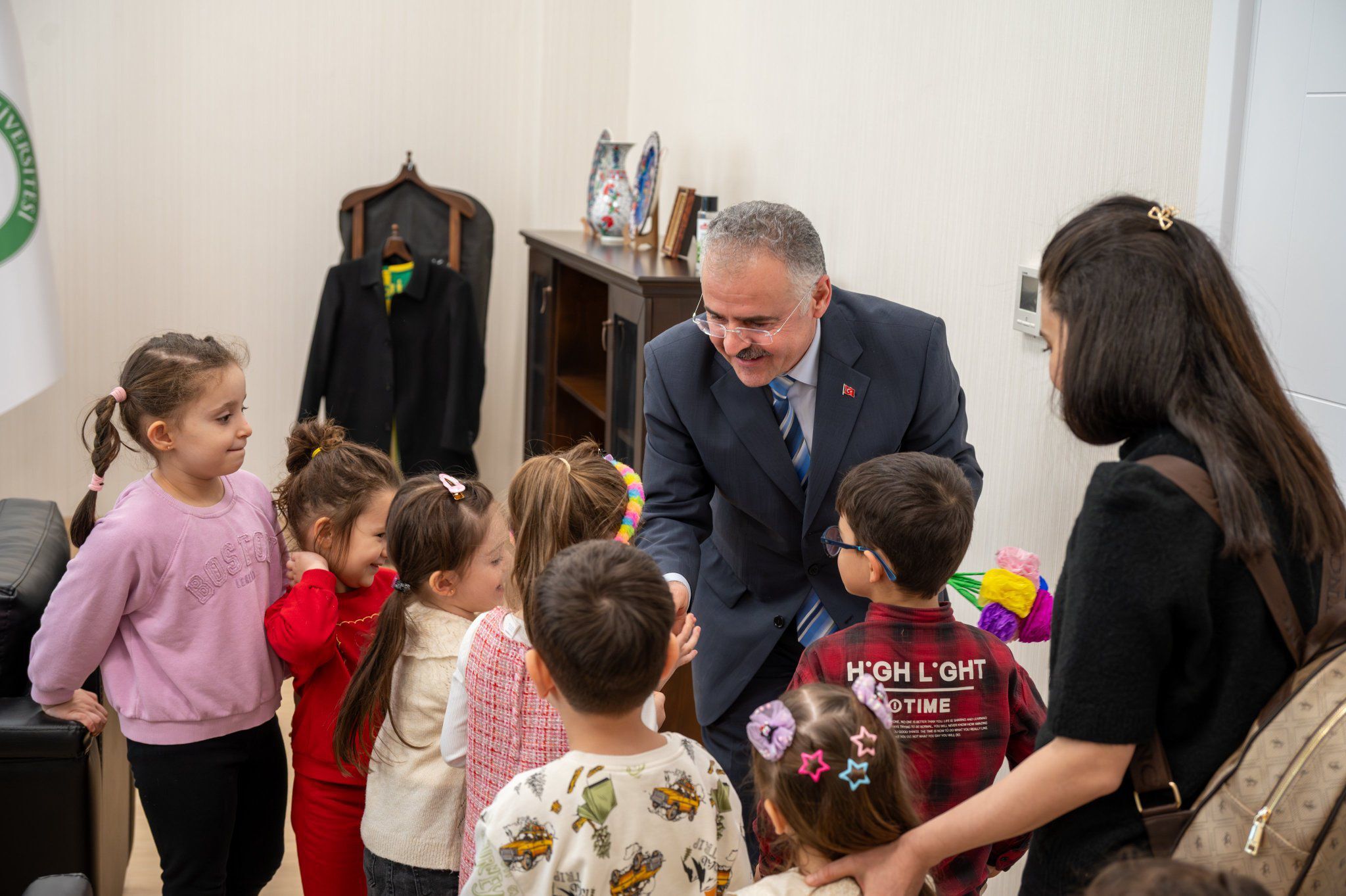 2A31F326 3Edf 4Dff Ba9F 44108019F053