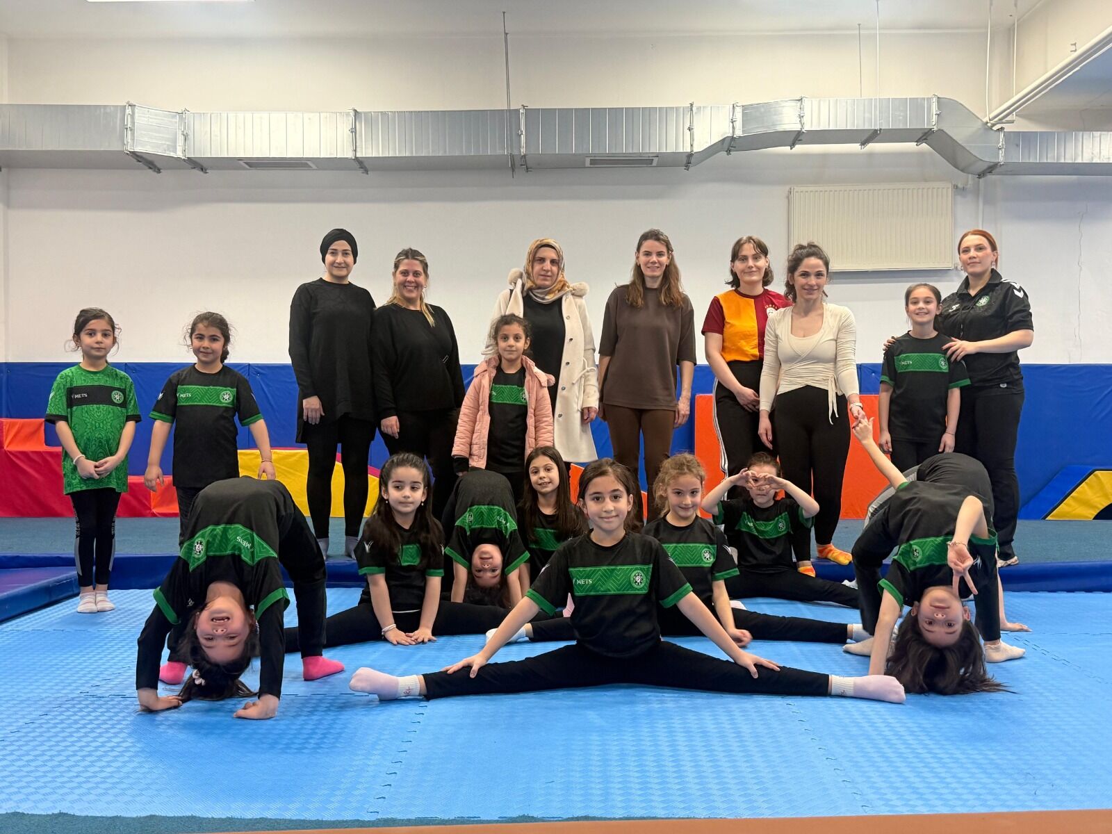 Anneler ve Çocuklar Sahada Buluştu-3