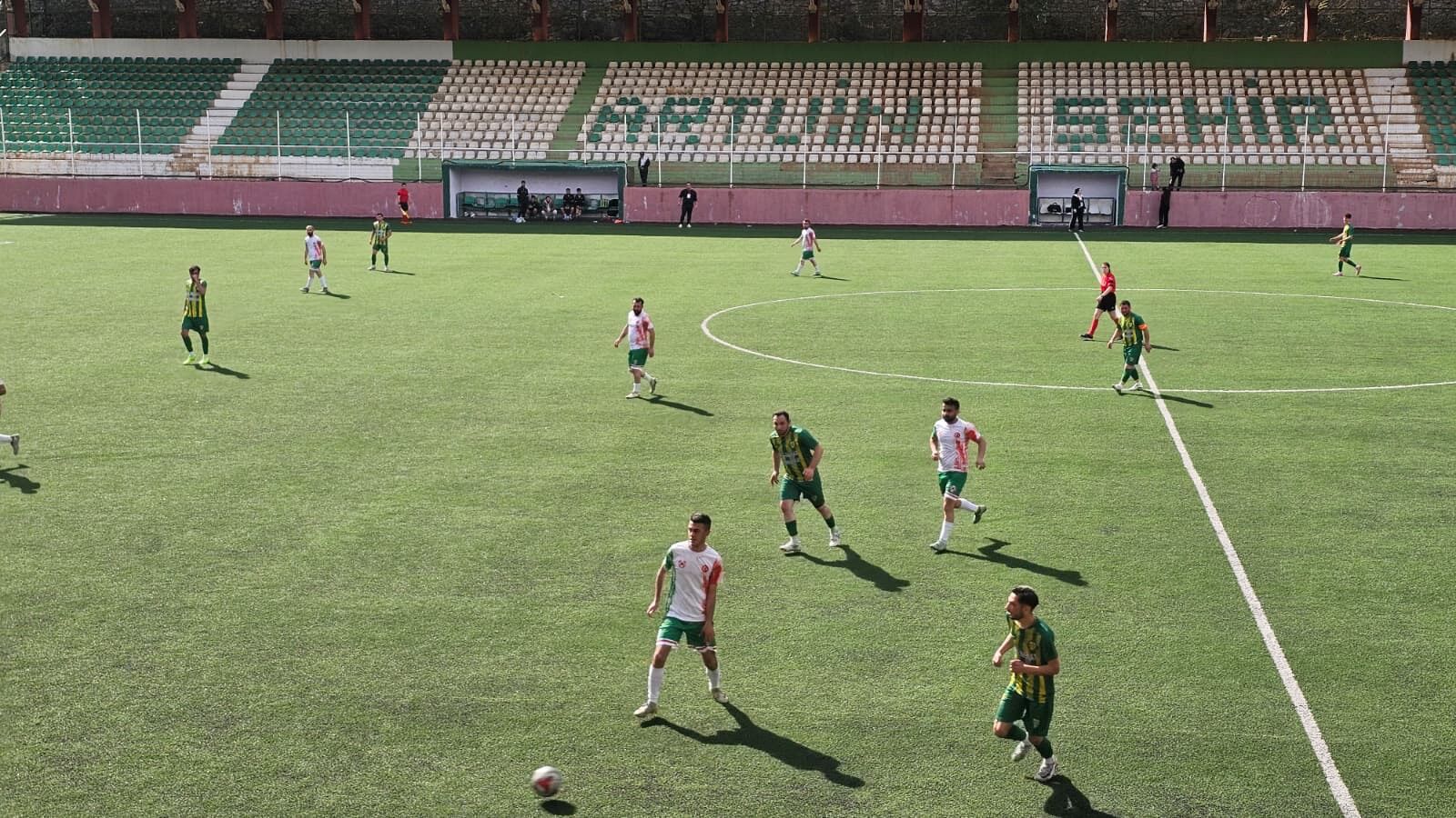 68E3Cead 37A8 4Dee 9Cb5 636548D3F3B6