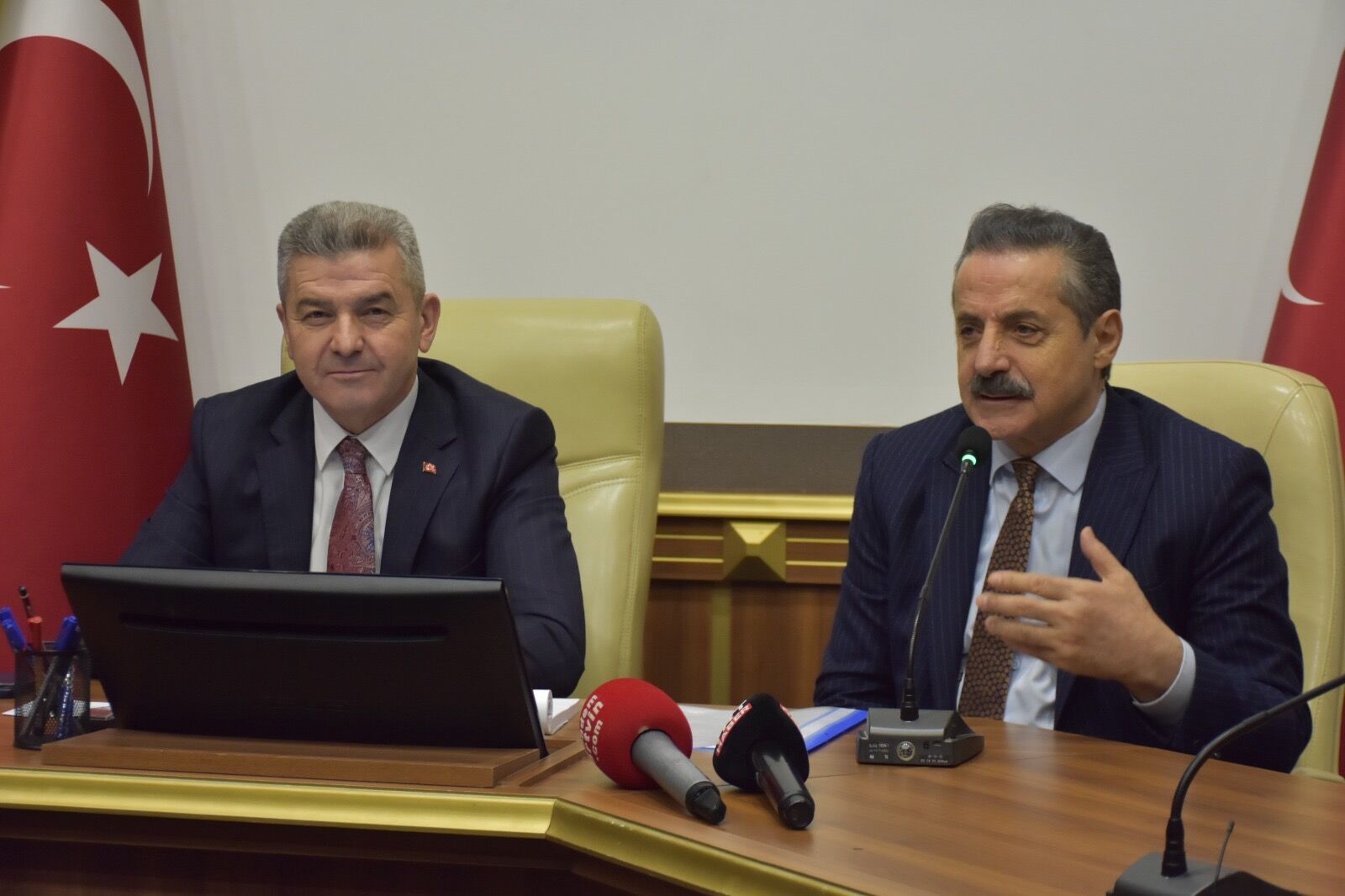 Bf0186Cc 87C0 44Be A5C5 9592C4644E7A