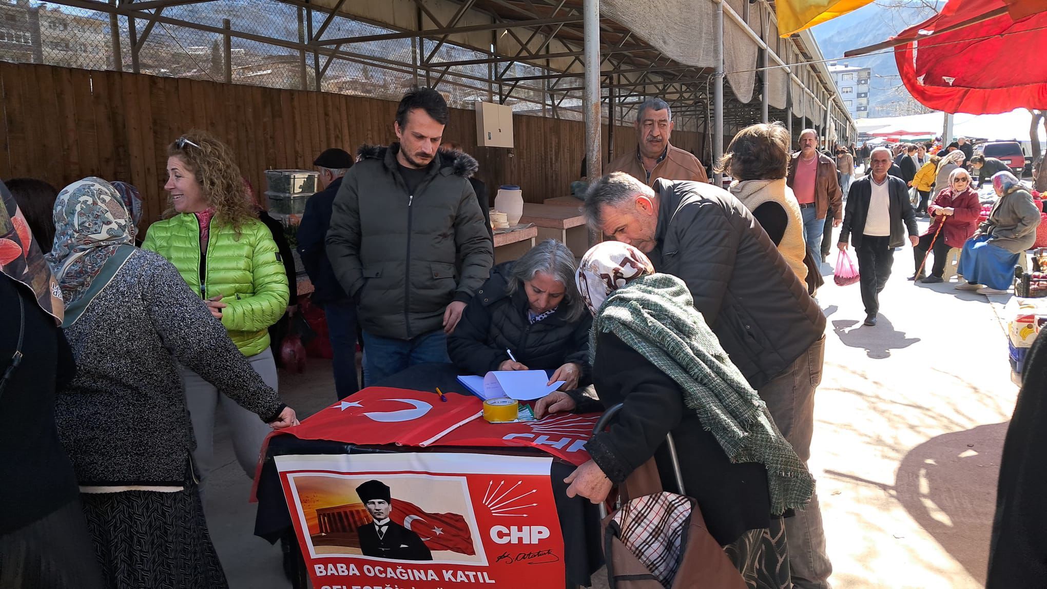 Chp Ardanuç Pazara İndi (1)