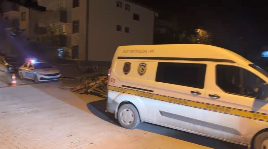 Merdivenden Düşen Şahıs Hayatını Kaybetti