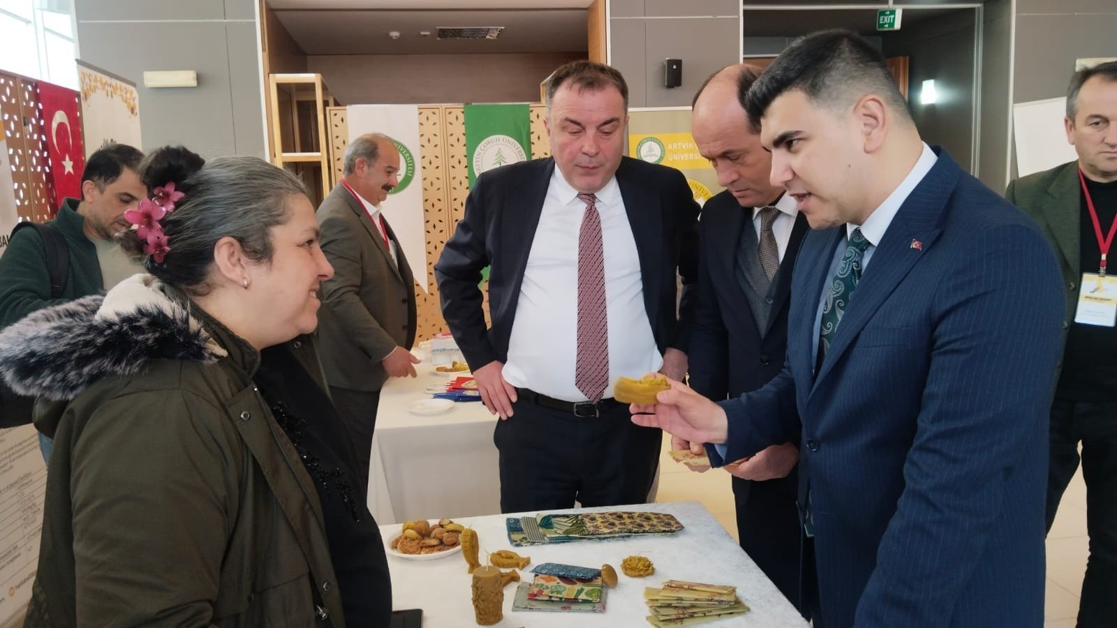 067B852B C64B 4012 Be5E 00Fdd7Fa27E6