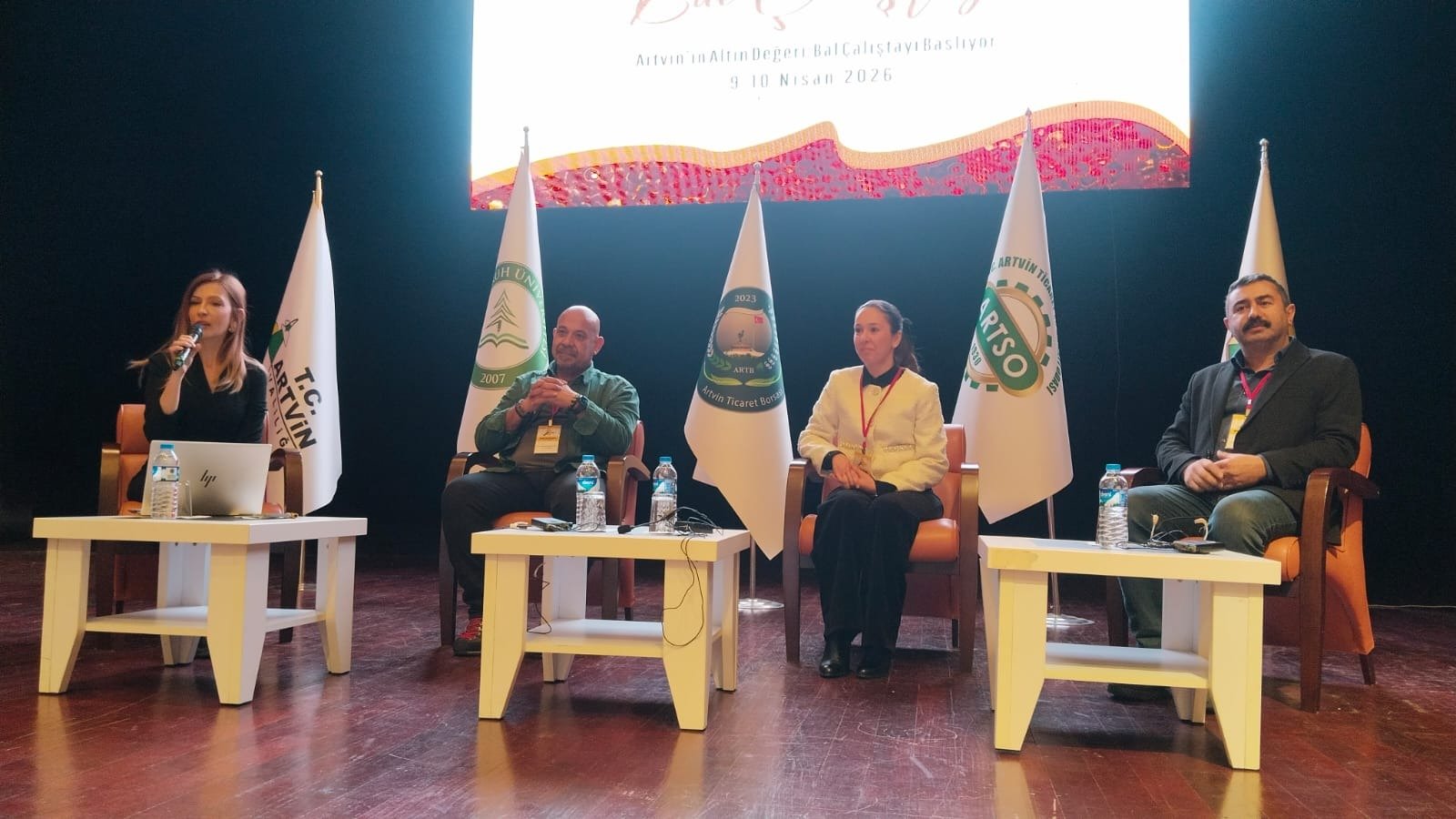 1D40D7B0 85Ac 4329 8B90 9173B35B3Eed