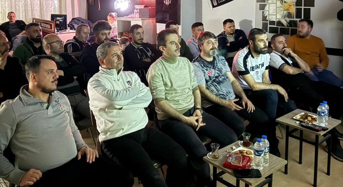 Öğrenciler Beşiktaş Maçını Dernek Binasında İzledi-2