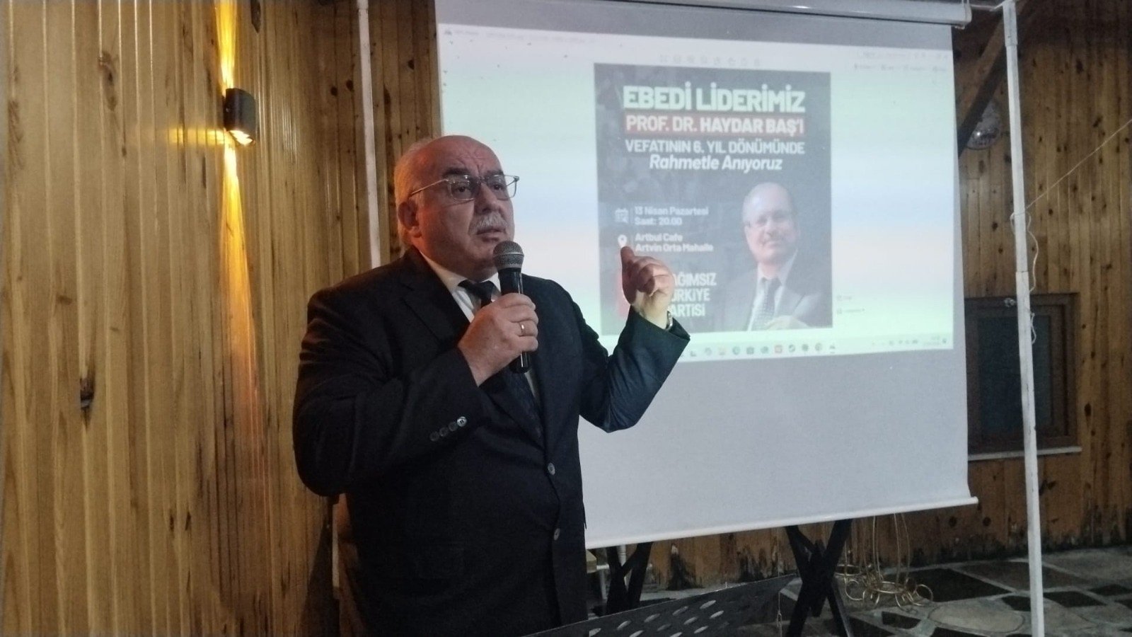 37F721E1 8993 4663 A260 44C4C722B810