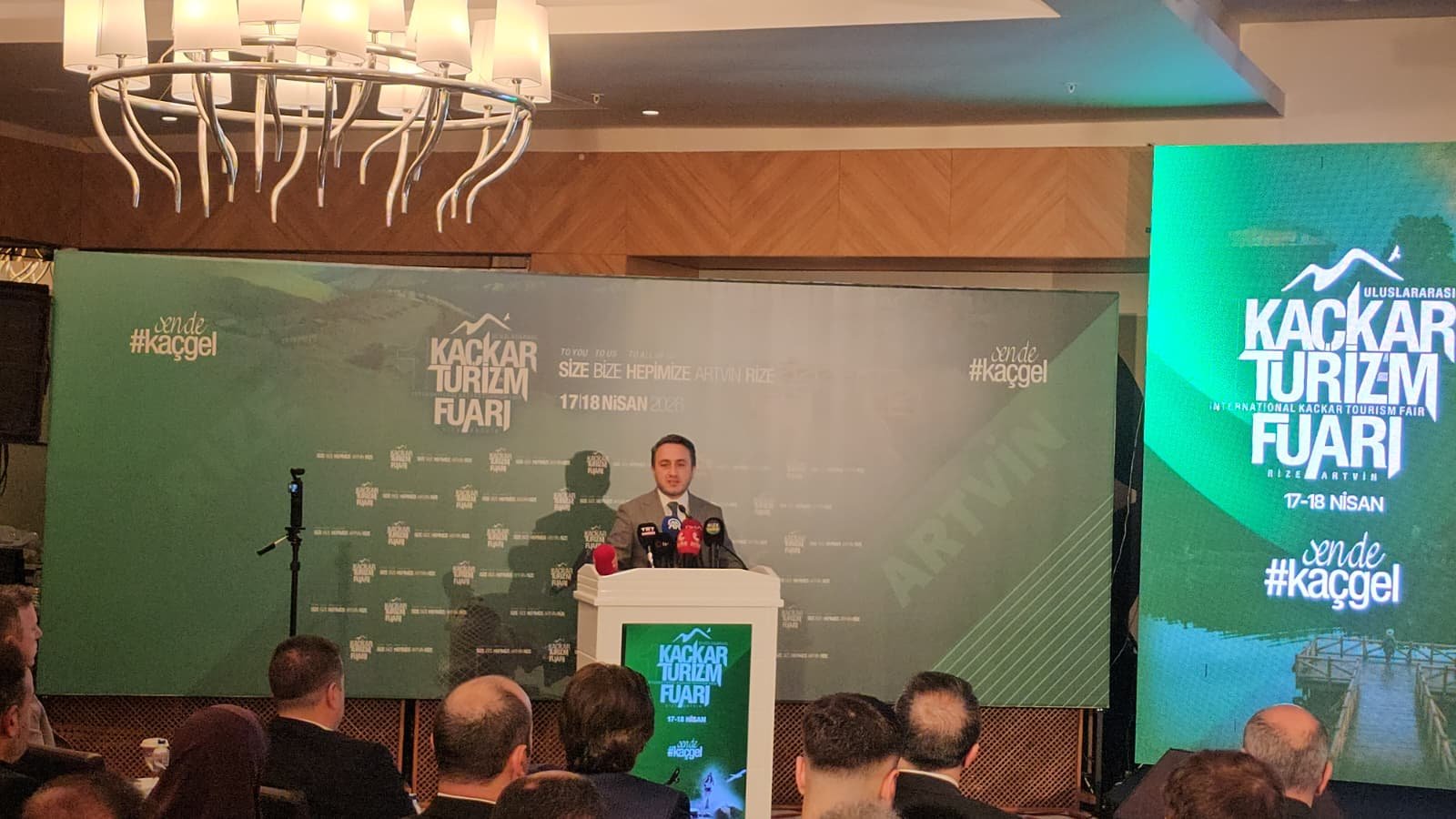 3F0De3Ca 90F4 4F3D 895C Eeee35Ecdd2B