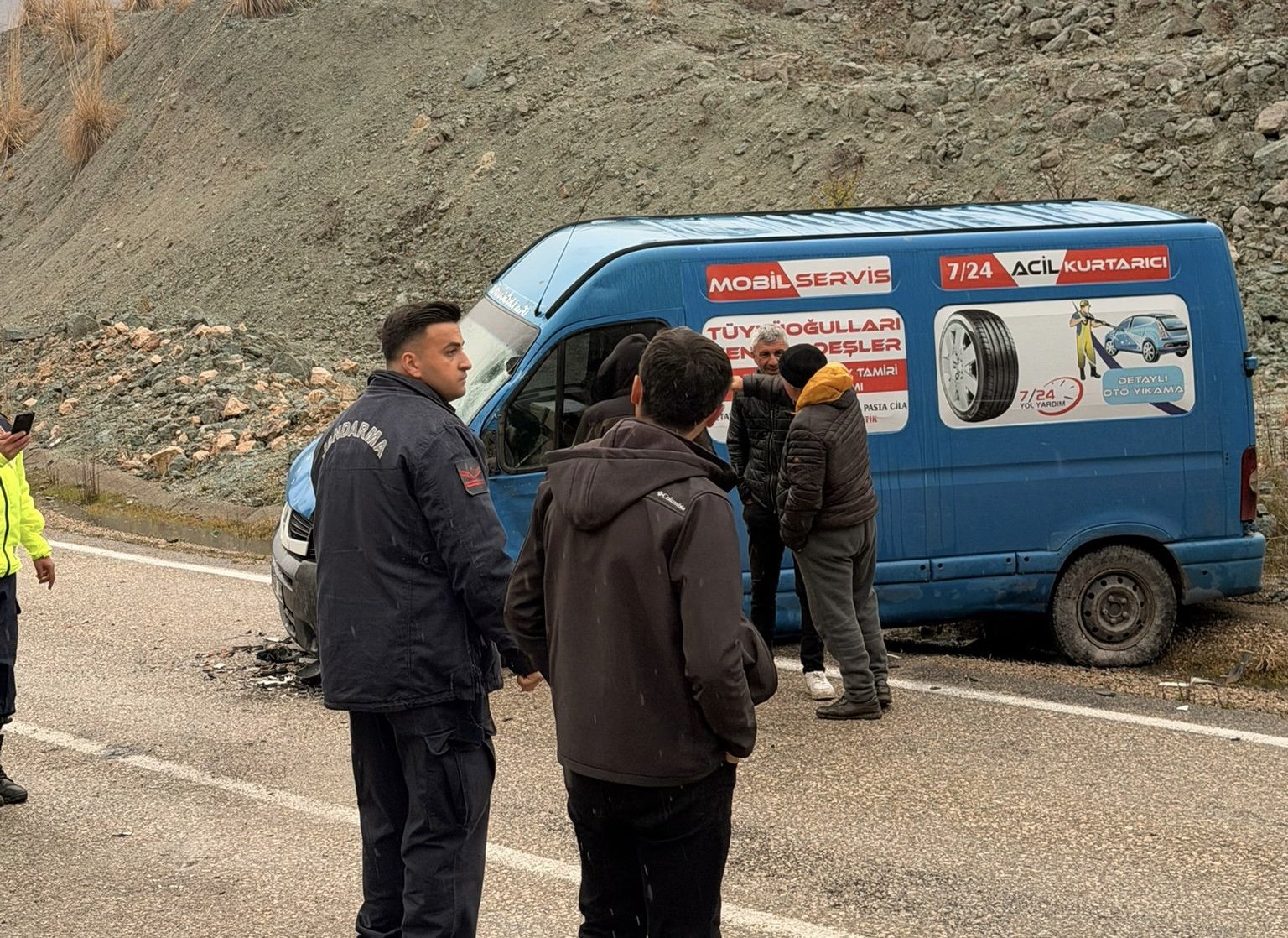 586E1650 8932 41Bb Ad32 E130509C7Dab