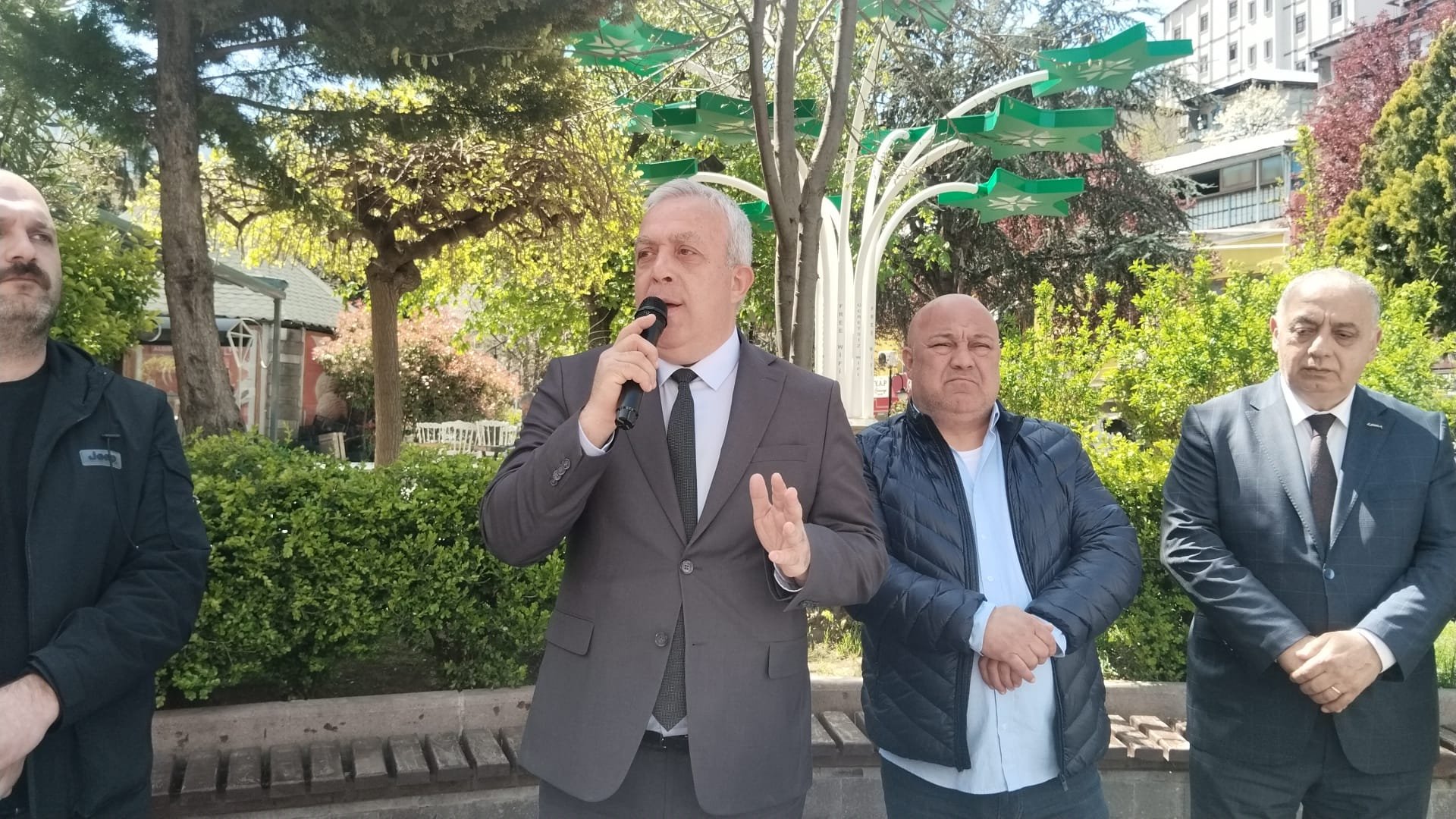 58Dad5C5 8Bee 40Ee 8D61 78F863D16F71