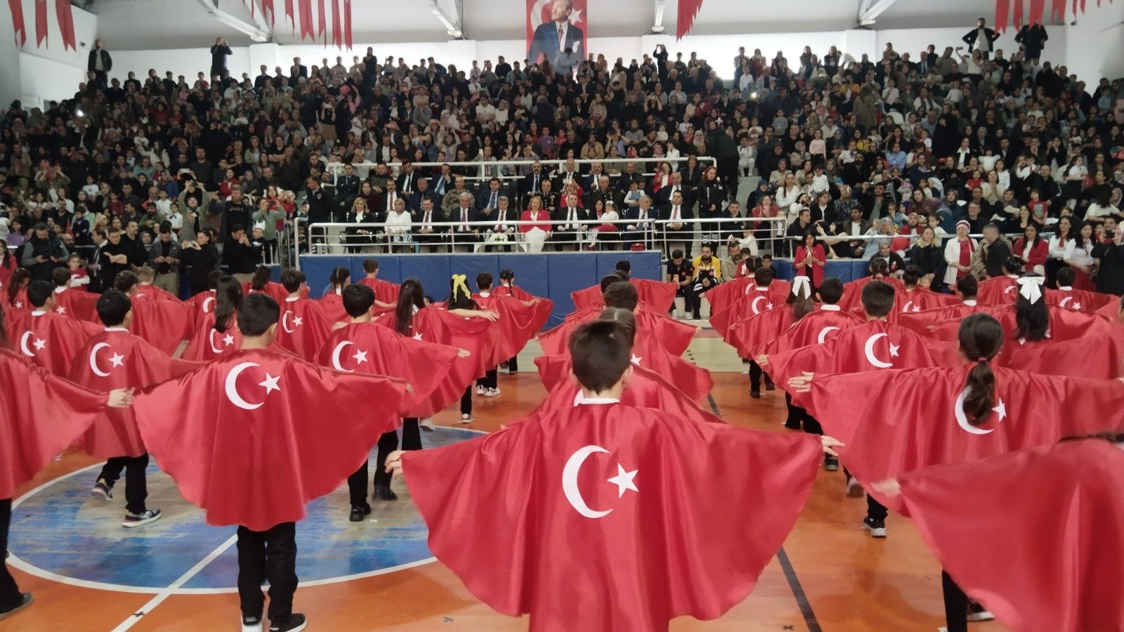 23 Nisan Coşkusu Törenlerle Kutlandı