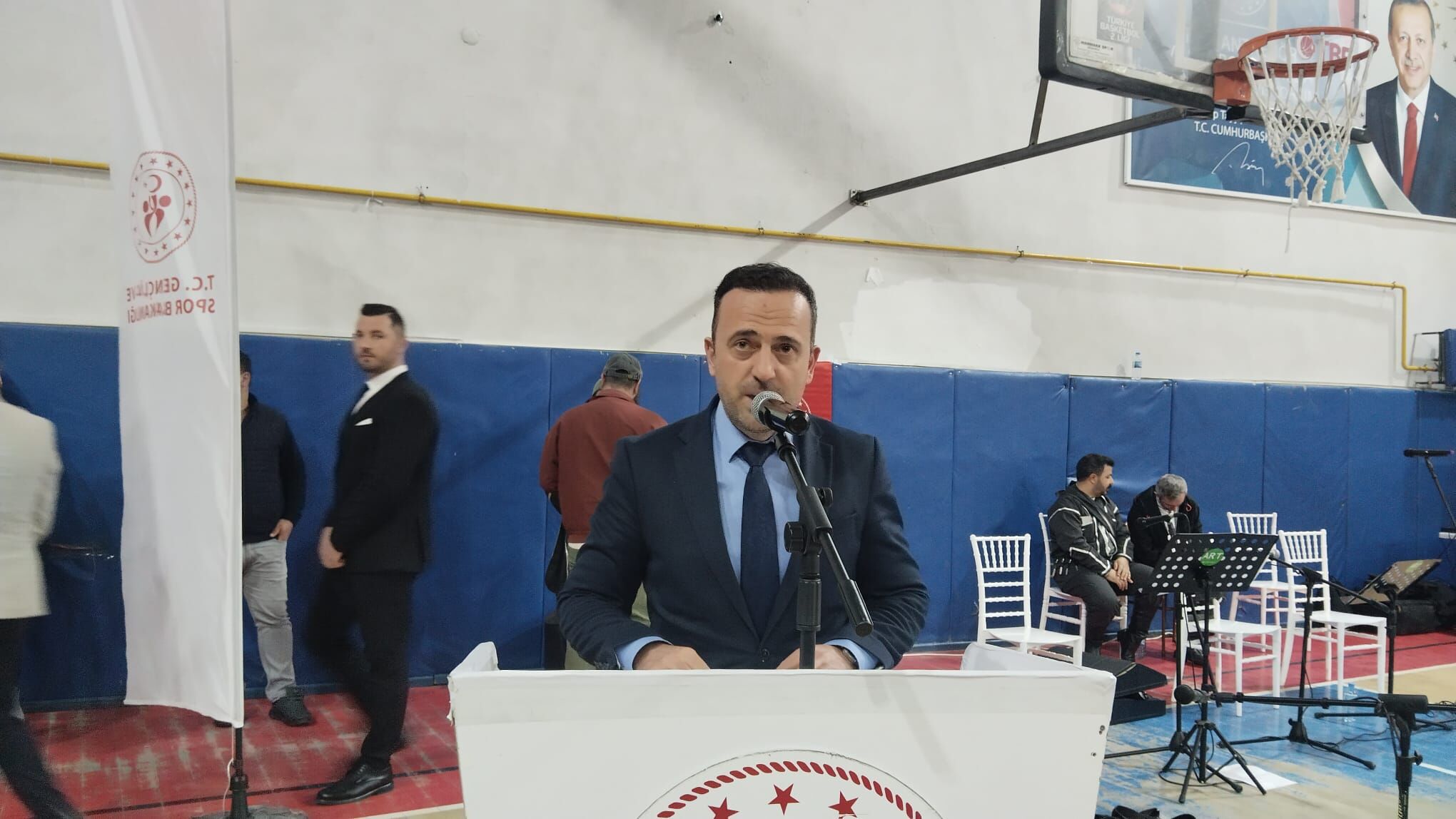 8862A5E9 D505 43C8 985B B09A7A2F9146