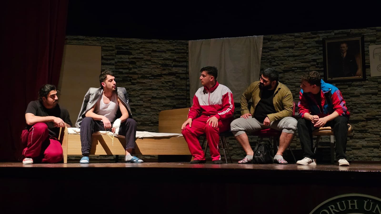 AÇÜ'de Tiyatro Gecesi-3