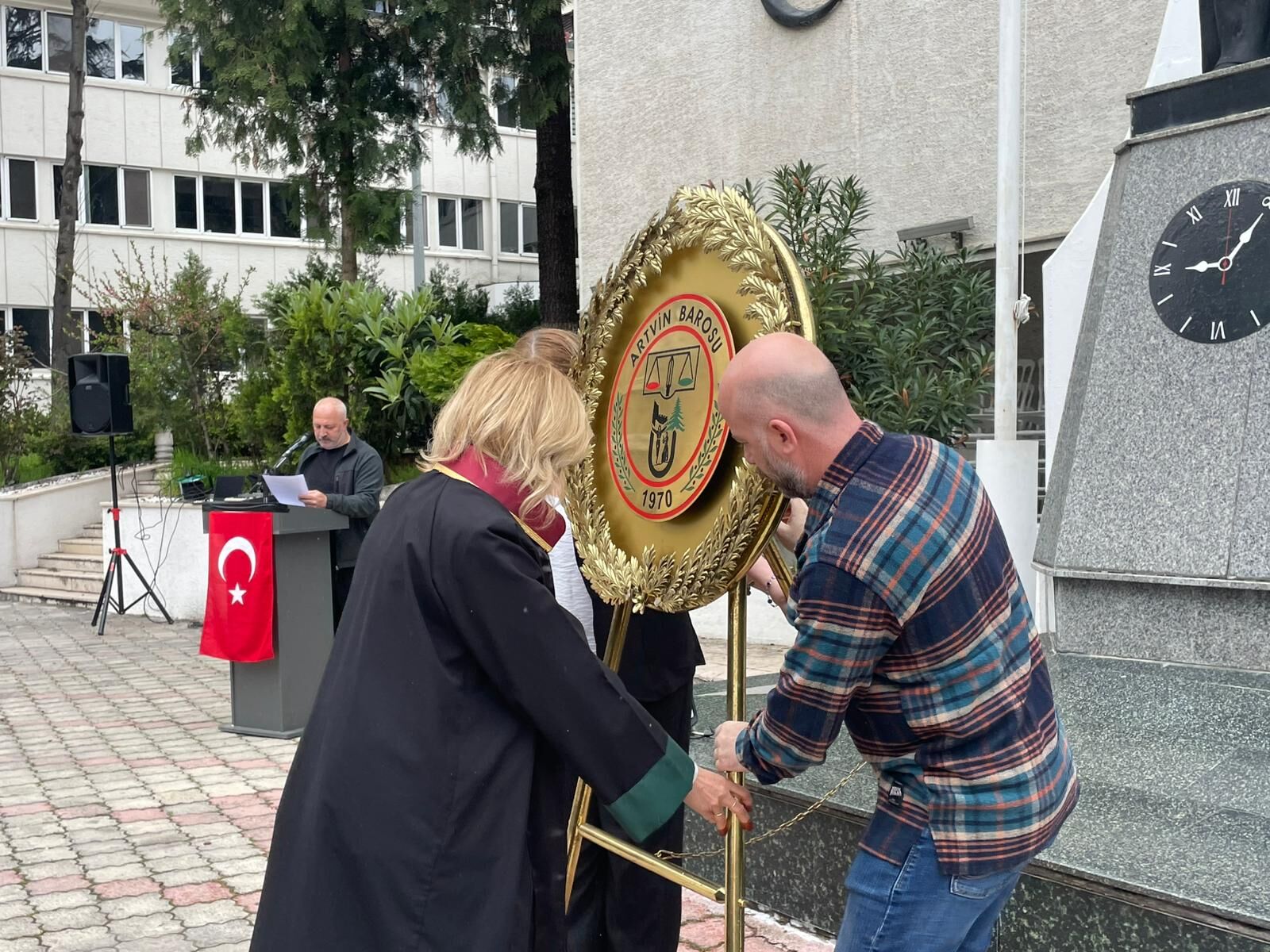 “Avukatlar Adaletin Teminatıdır” (2)