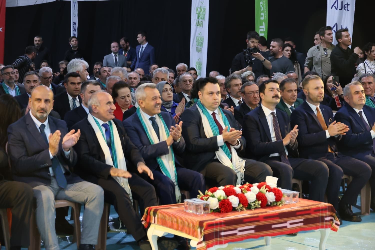 B28A3C4B 05D2 47D6 A262 Ad98B925Bd4E