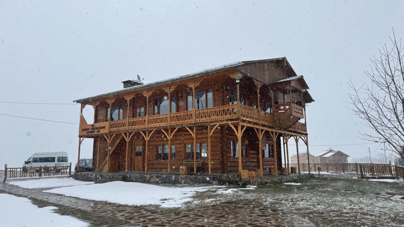 Bahar gecikti, umutlar güneşte