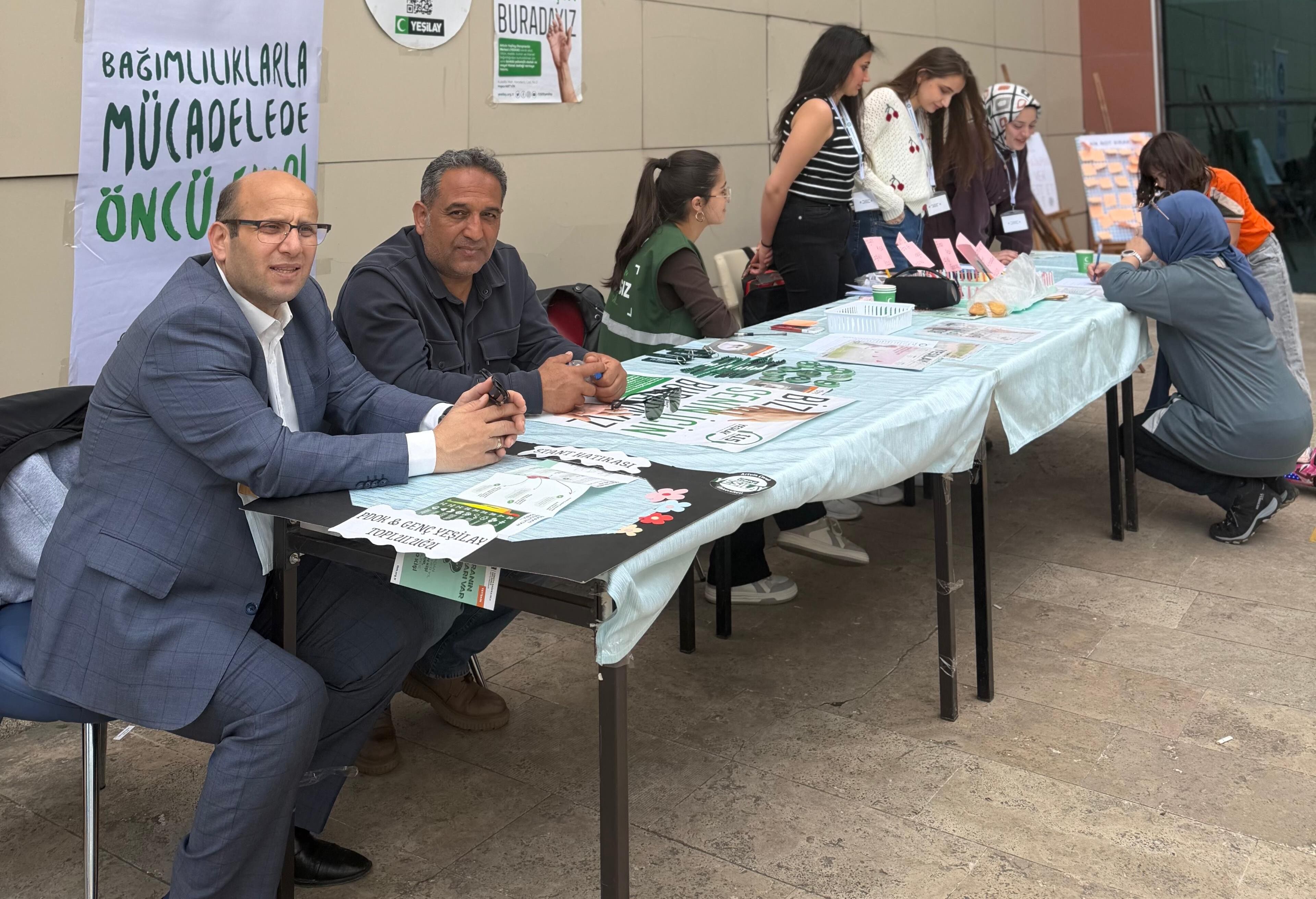 Bee807Cb E09A 4E66 Bf77 D4Fcf8F77D79