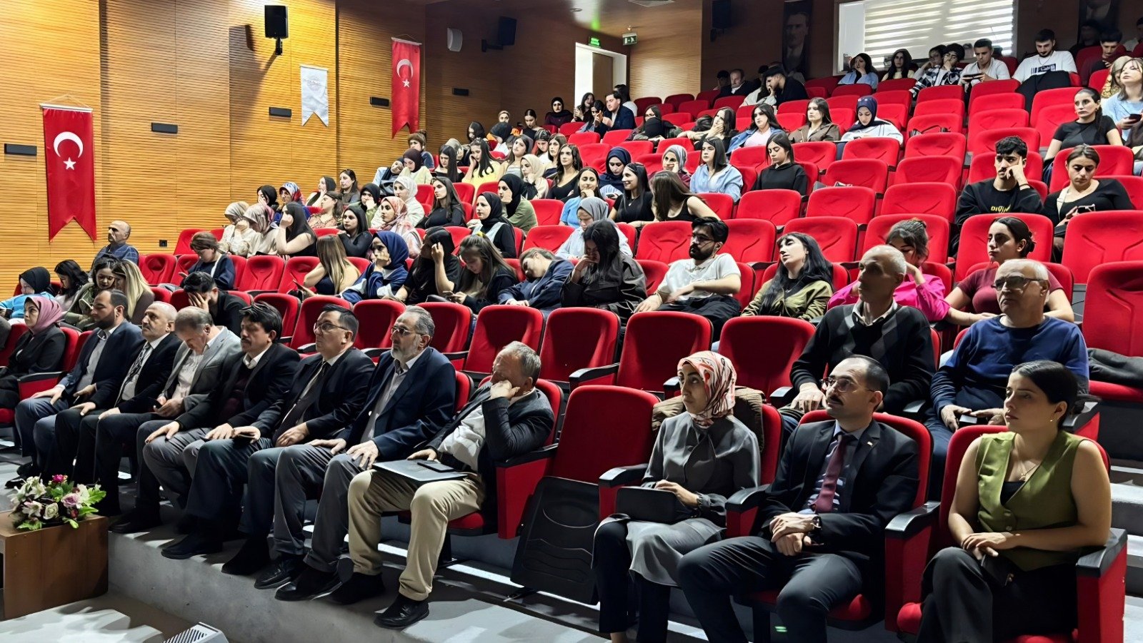 “Eğrisiyle Doğrusuyla Skolyoz”-2