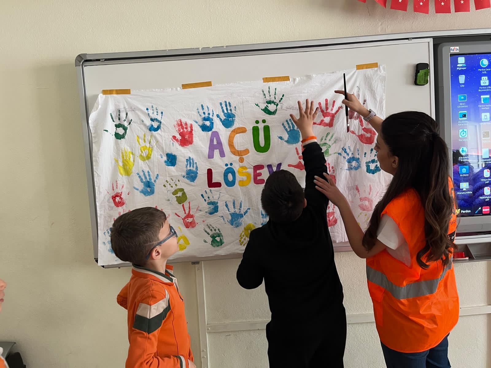 D0Db82C7 52F5 4B43 B996 2945Cfedf5Dd