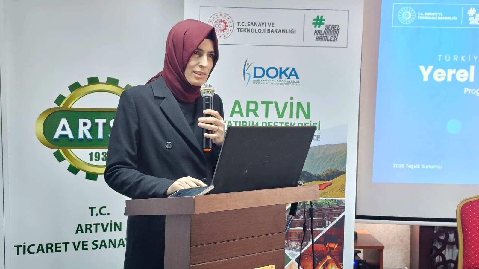 Ec664B16 Fe4C 4Bea A299 9D96382D4C9B-1