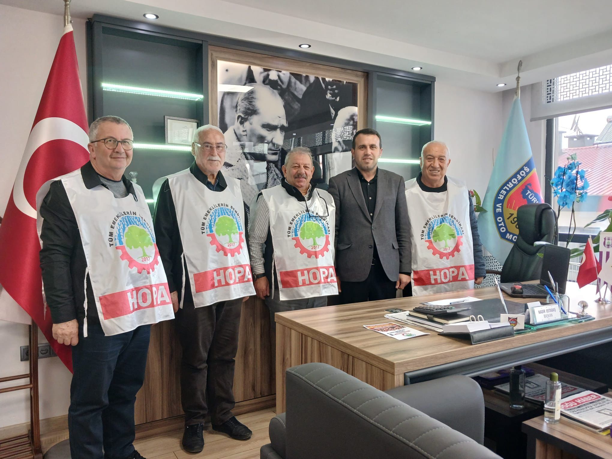 Emekliler Trabzon Mitingine Hazırlanıyor (4)