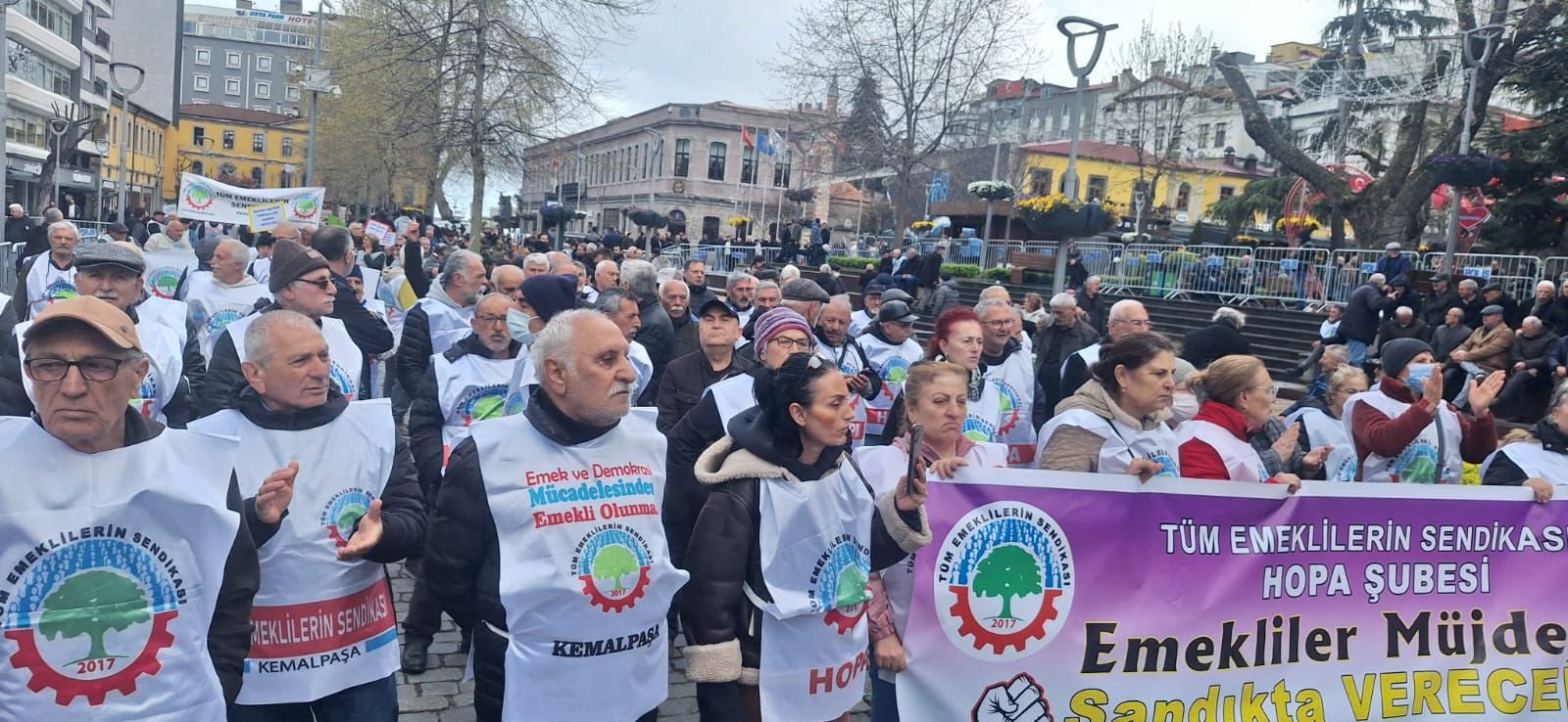 Emeklilerden Sefalet Zulmüne Son Mitingi (2)