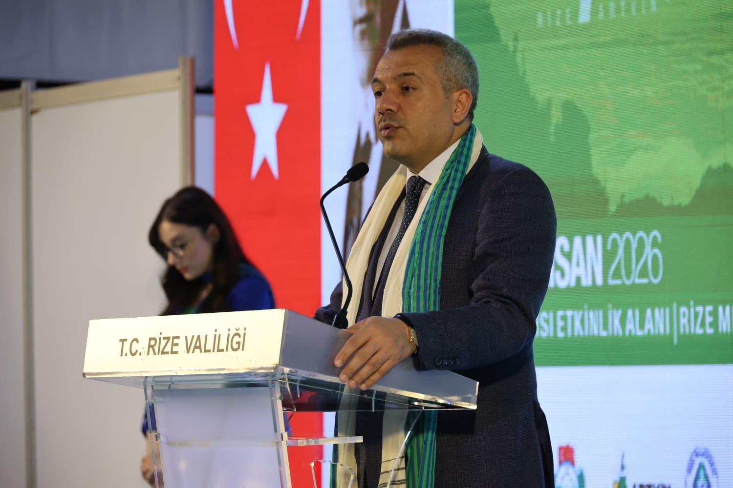 Fc17520A 38Ba 4594 8250 9041311938A1-1